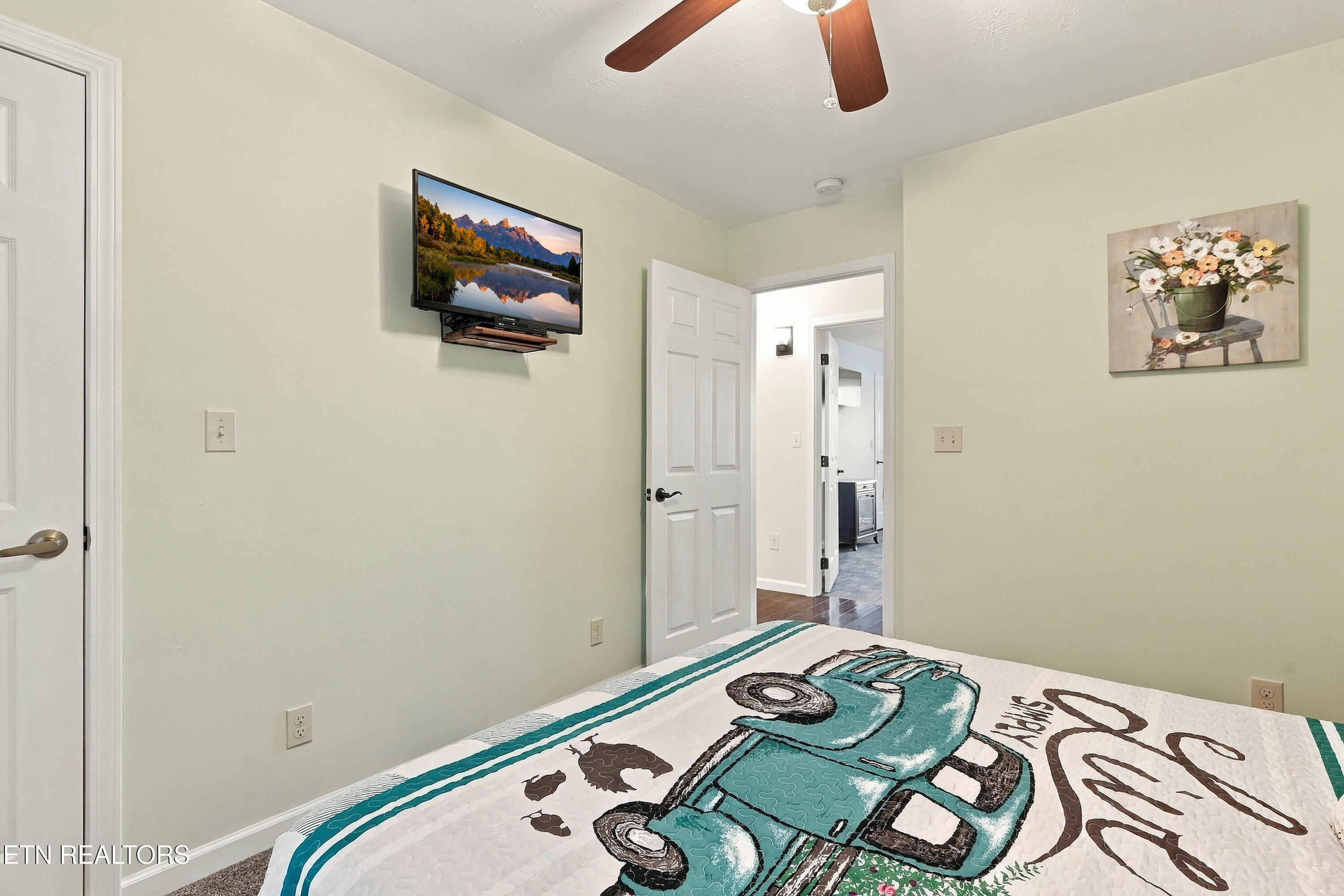 2021 Compton Court Sevierville TN 37876