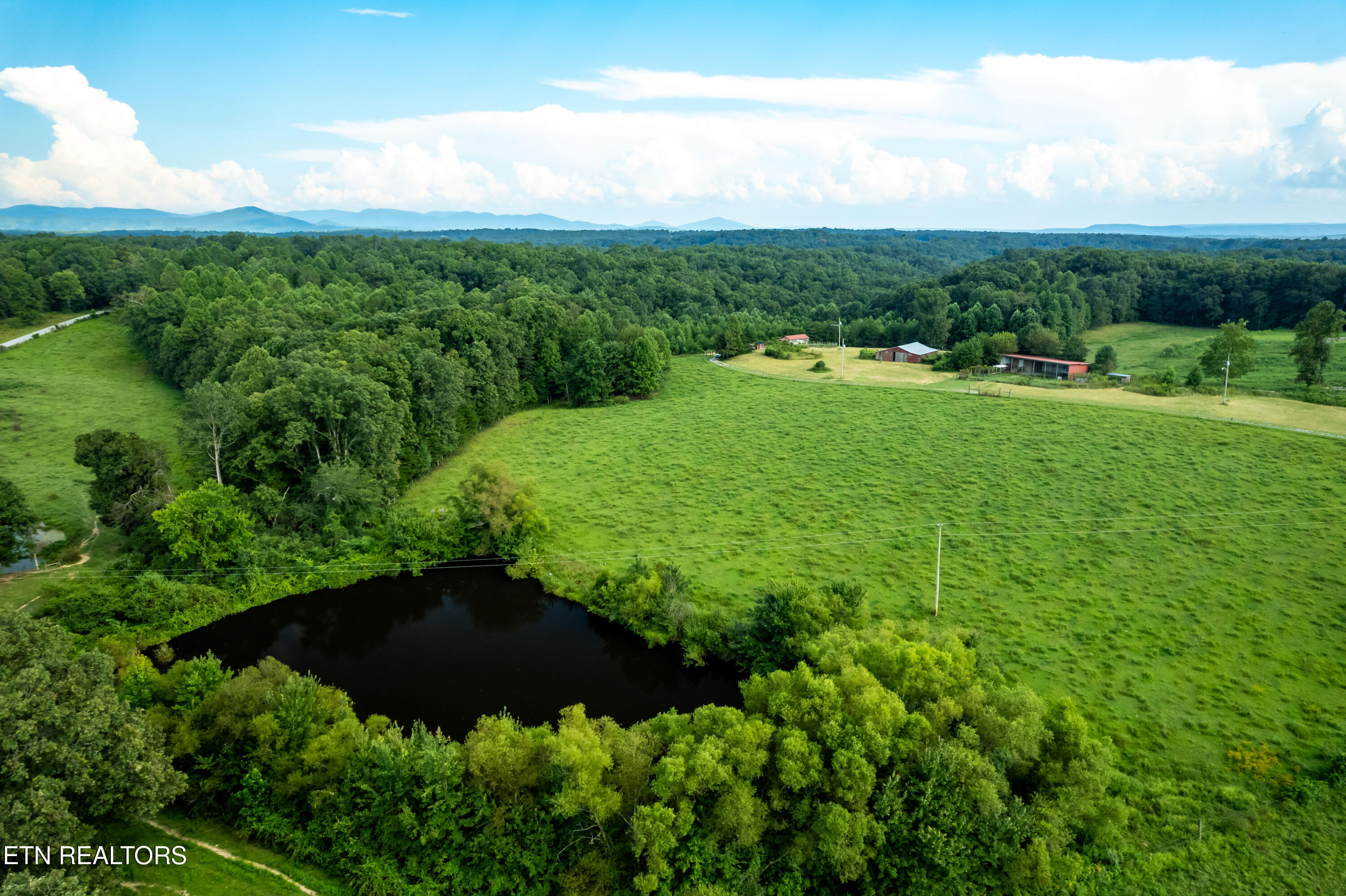346 Christenson Road Deer Lodge TN 37726