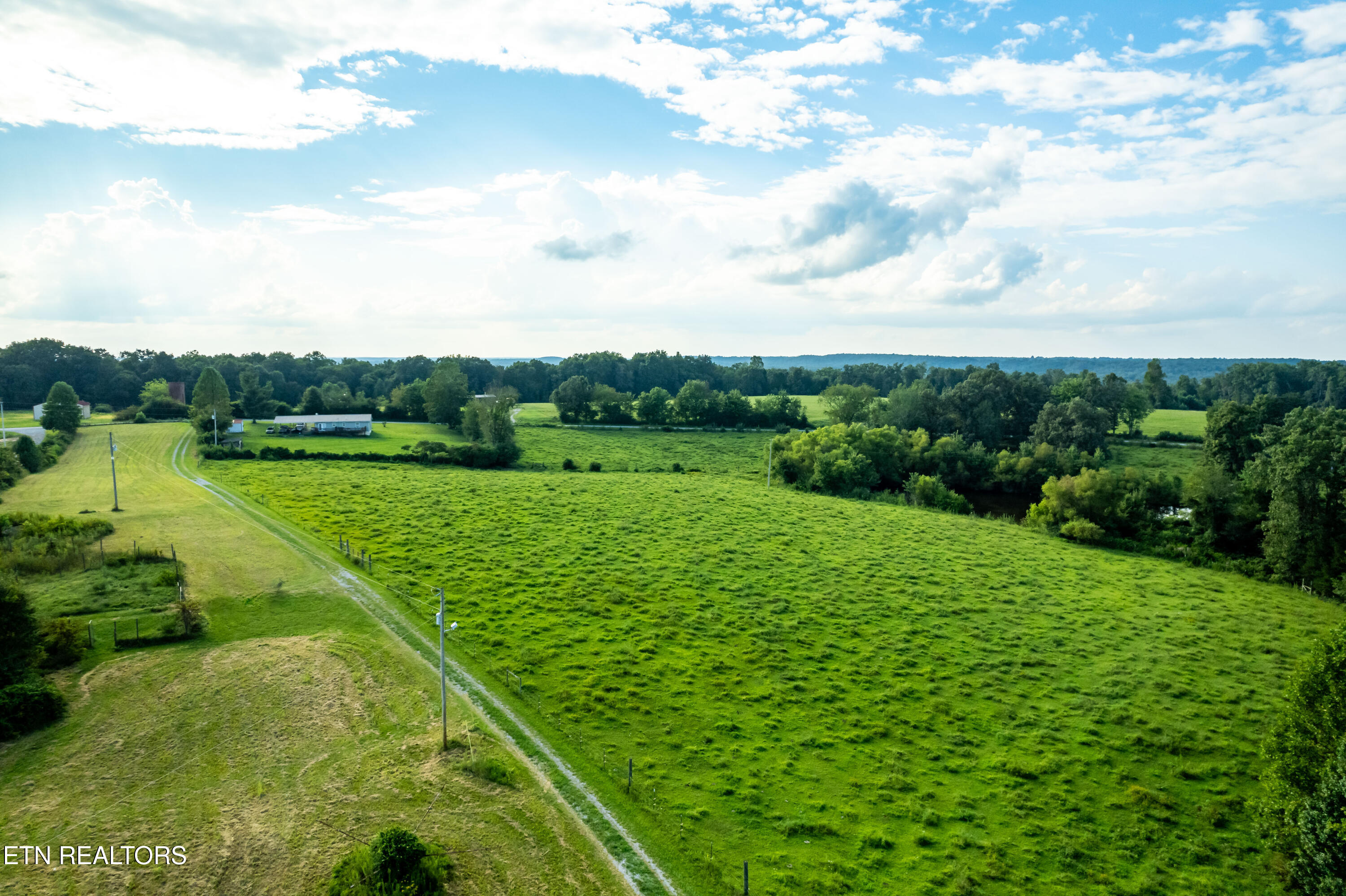 346 Christenson Road Deer Lodge TN 37726