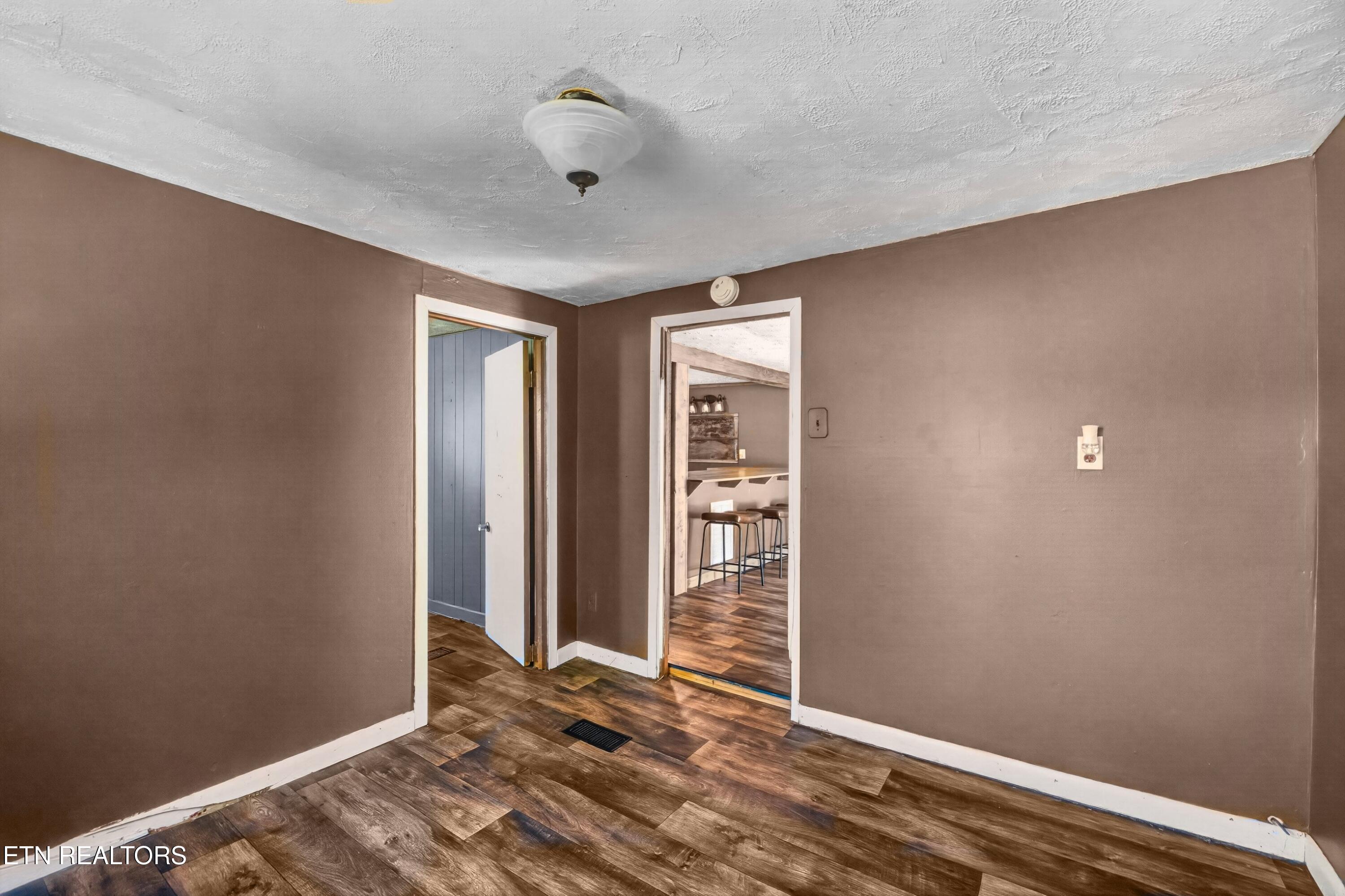 1834 Mountain Valley Highway 131 Thorn Hill TN 37881