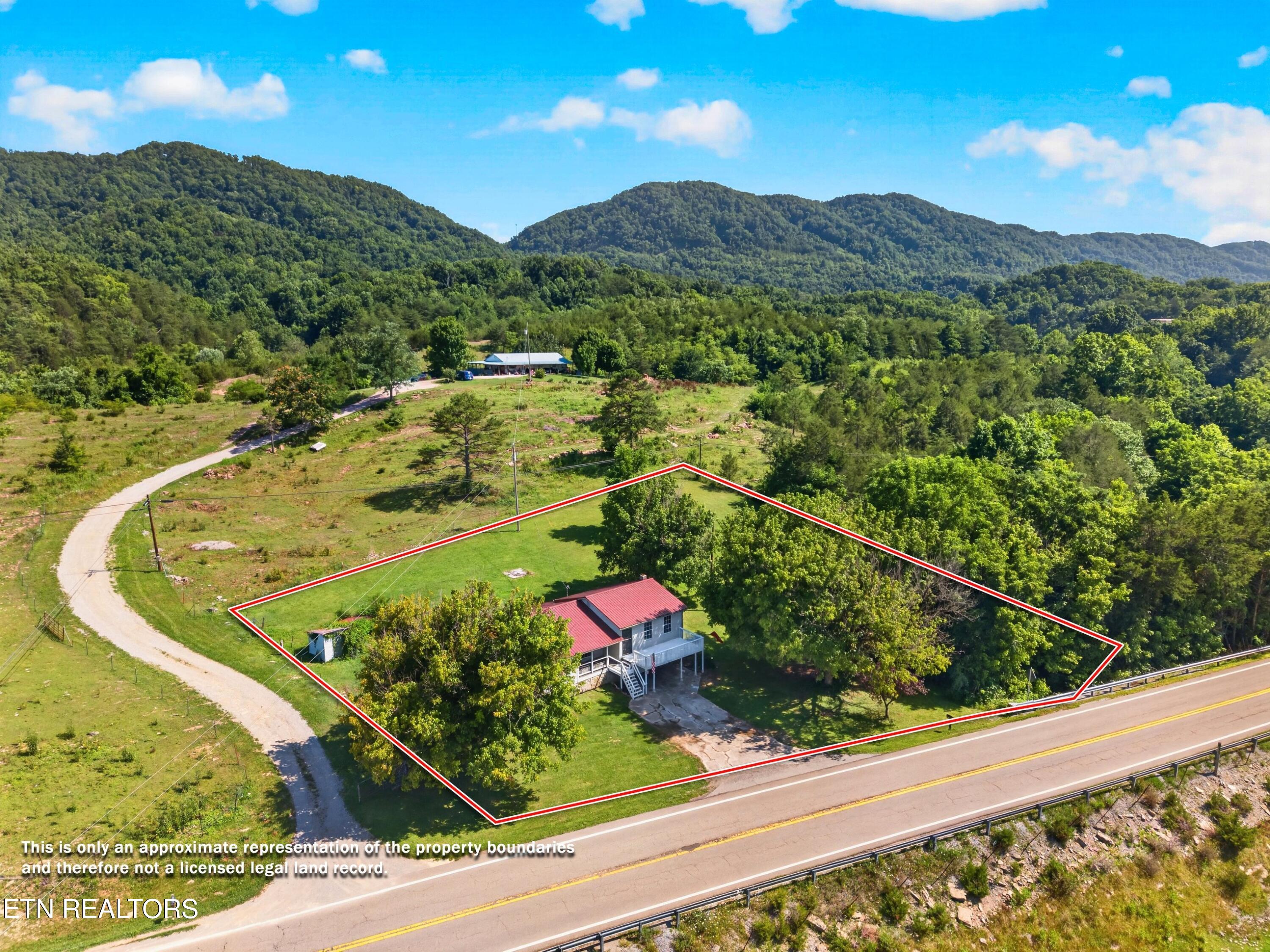 1834 Mountain Valley Highway 131 Thorn Hill TN 37881