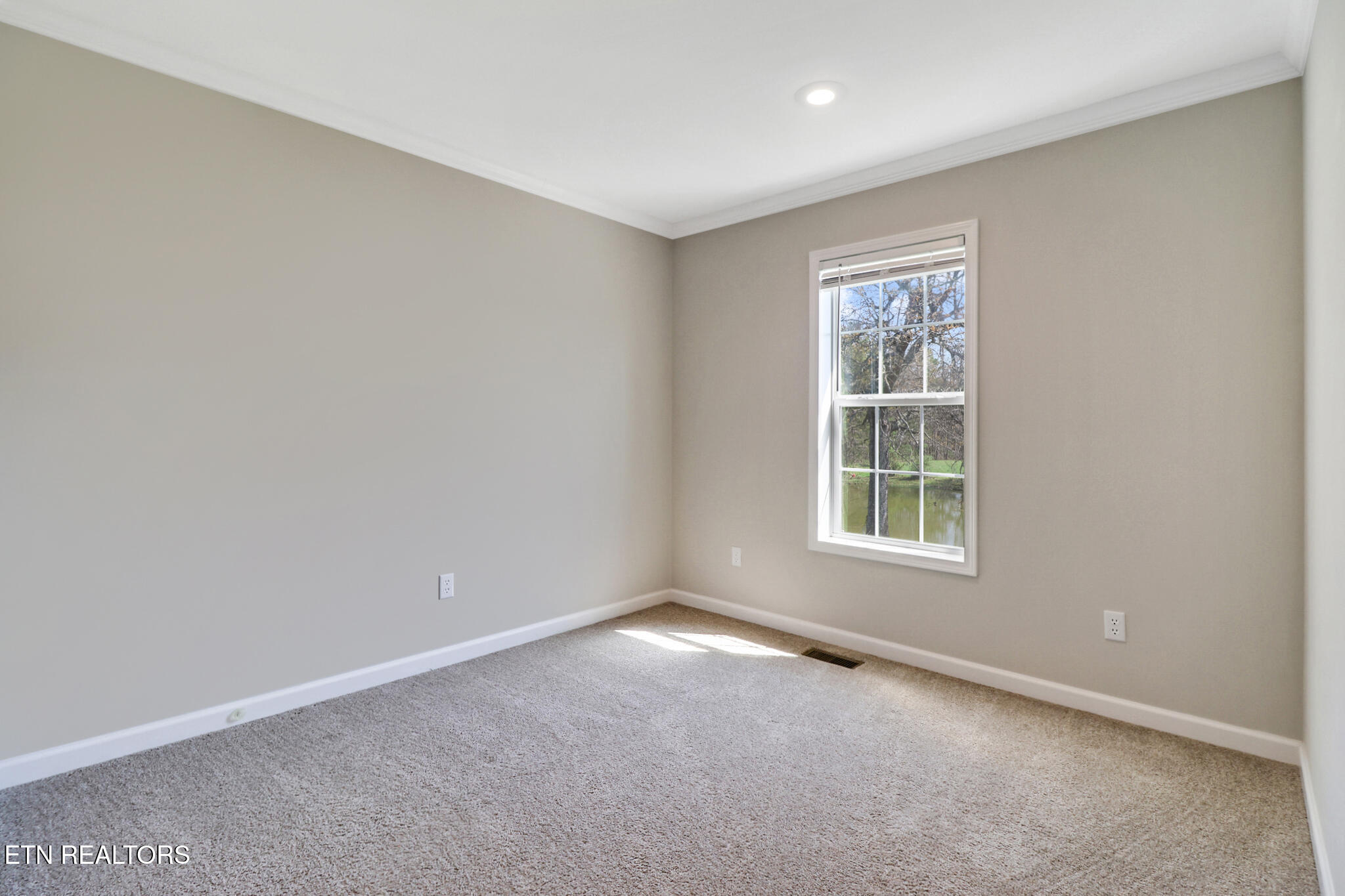 352 Eli Ford Road Crossville TN 38571