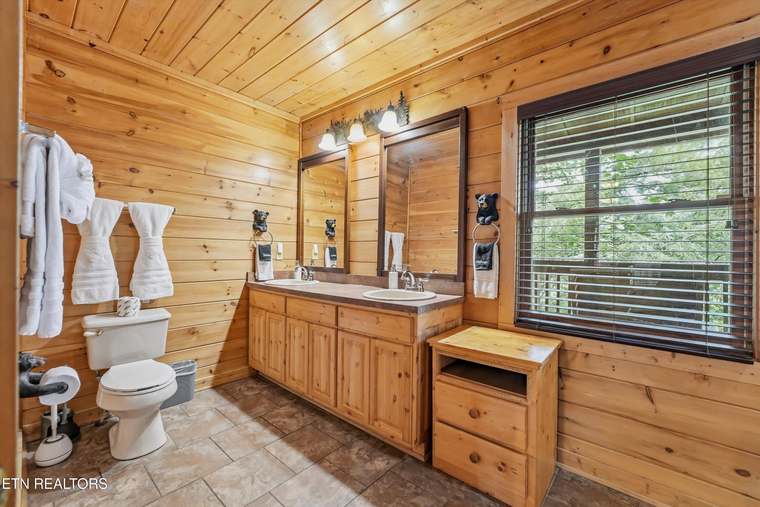 530-4 Chickasaw Gap Way Pigeon Forge TN 37863