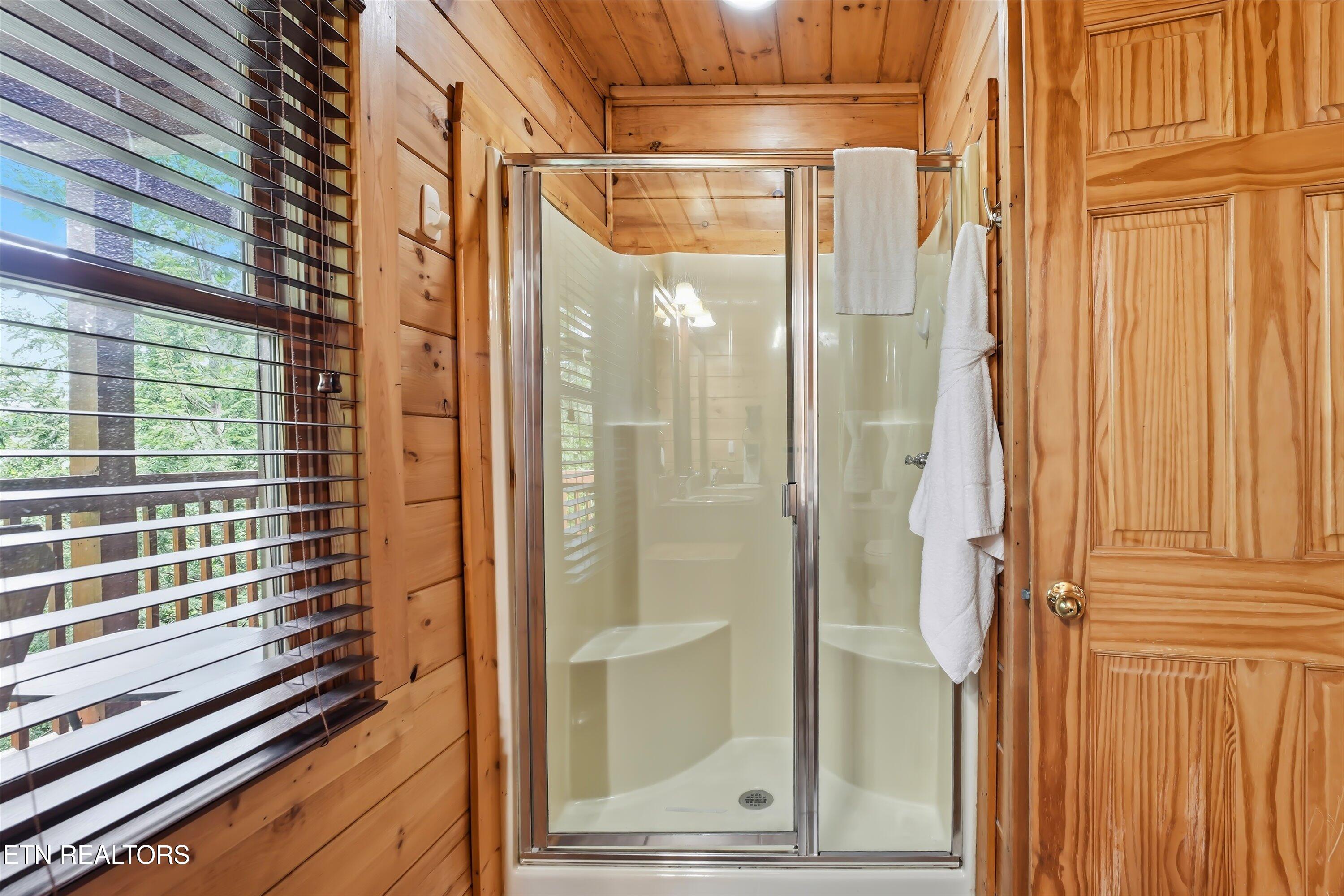 530-4 Chickasaw Gap Way Pigeon Forge TN 37863
