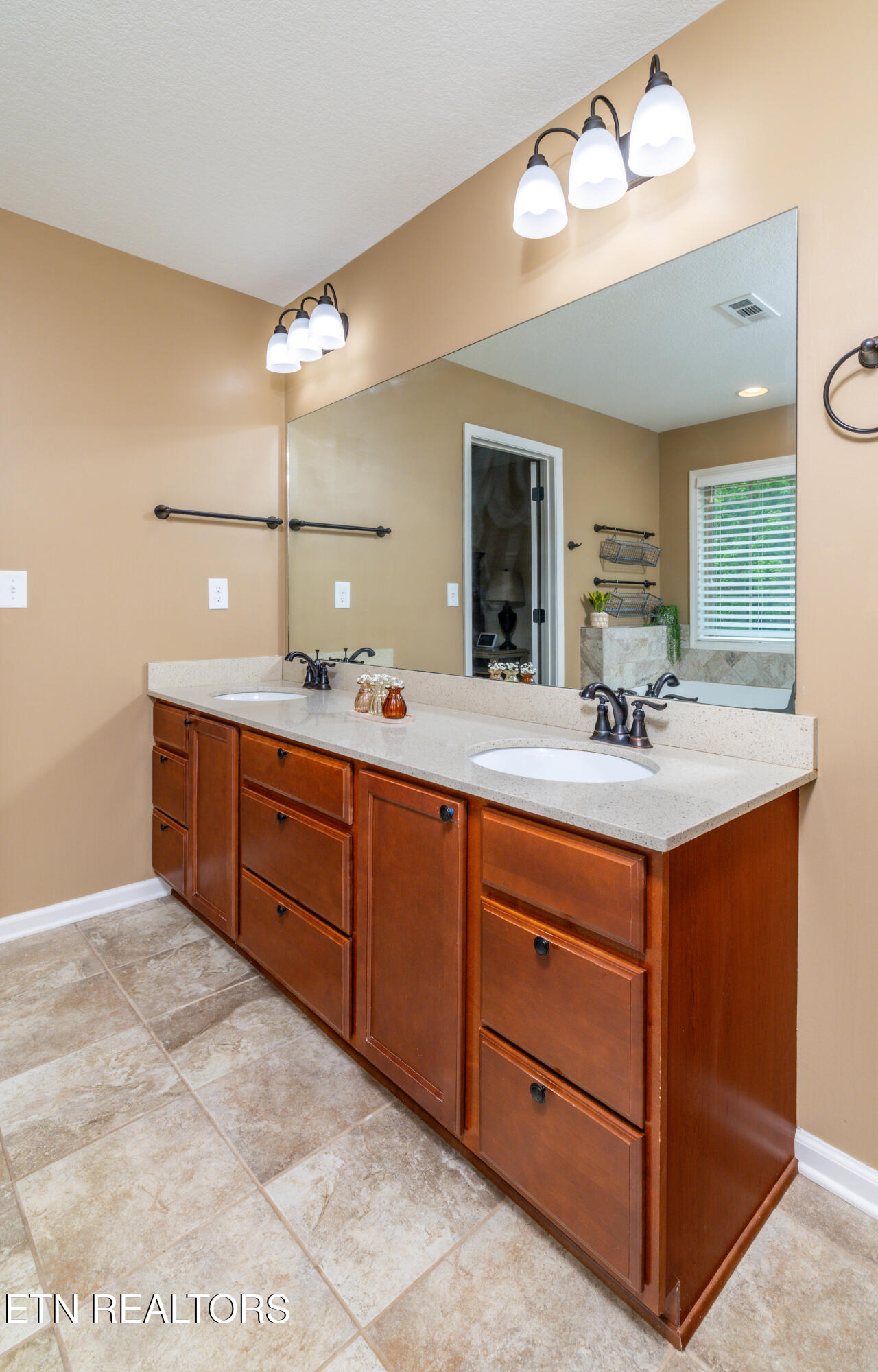 1187 Westland Gardens Boulevard Knoxville TN 37922