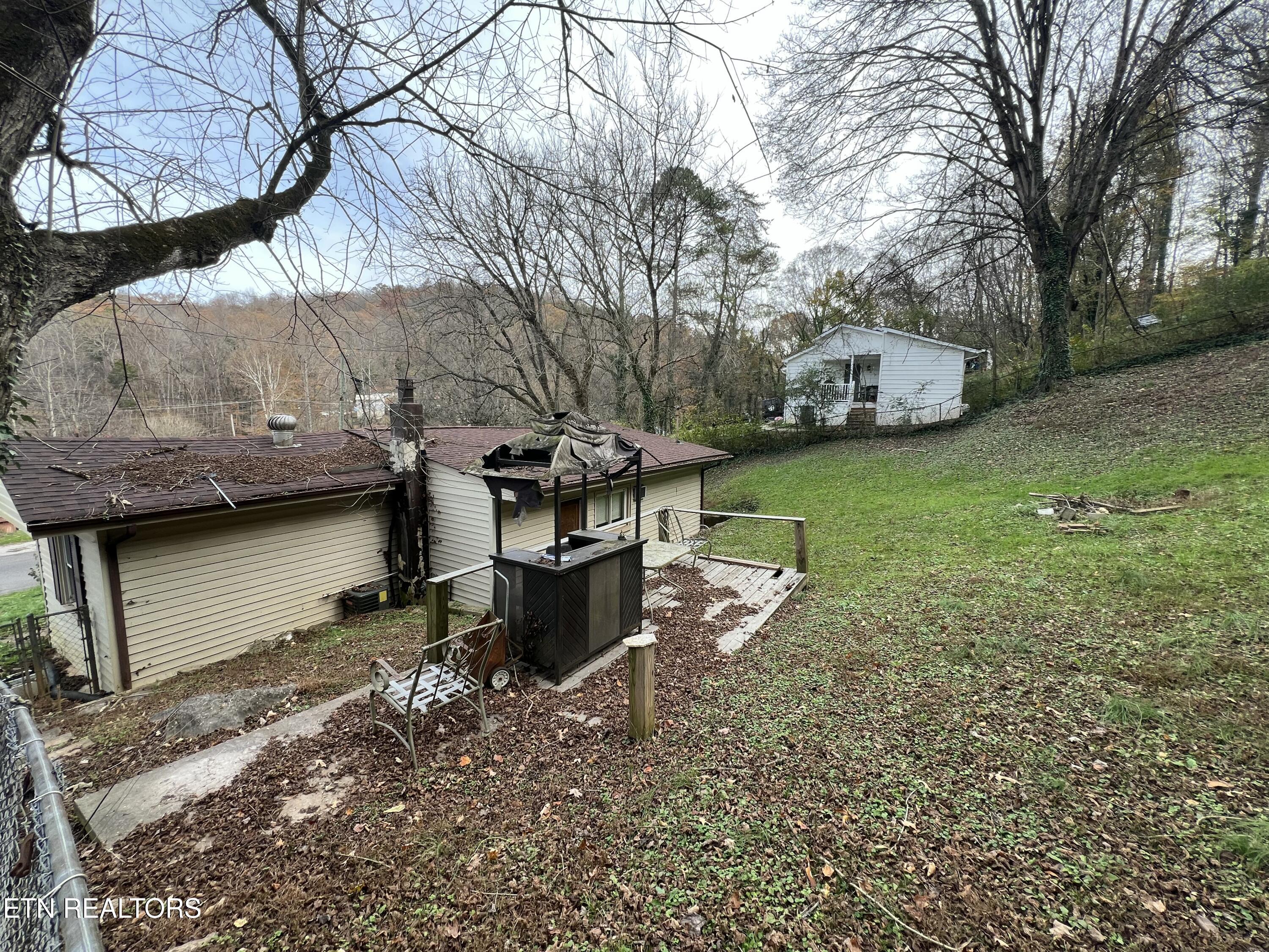 129 Turkey Road Powell TN 37849