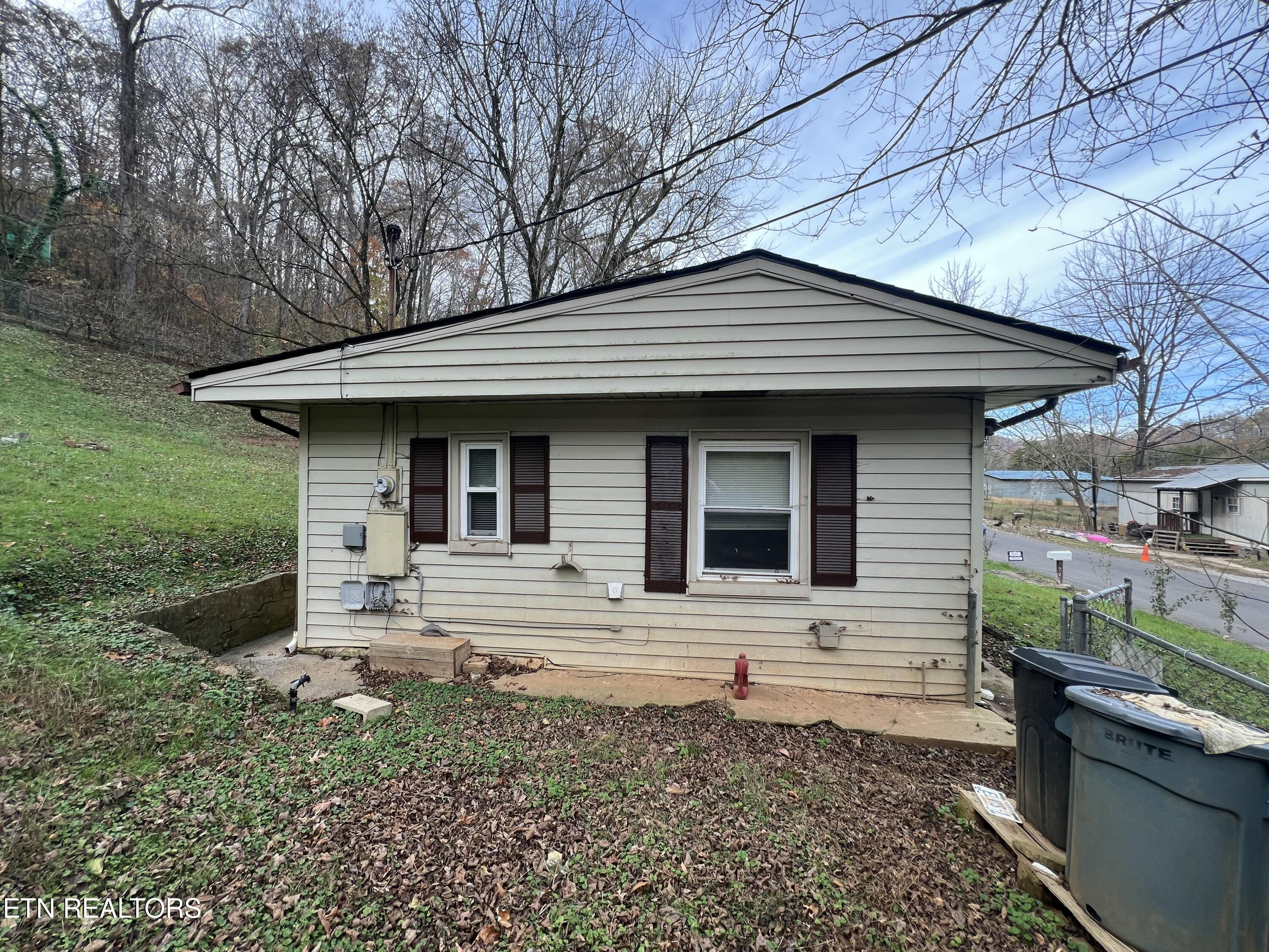 129 Turkey Road Powell TN 37849