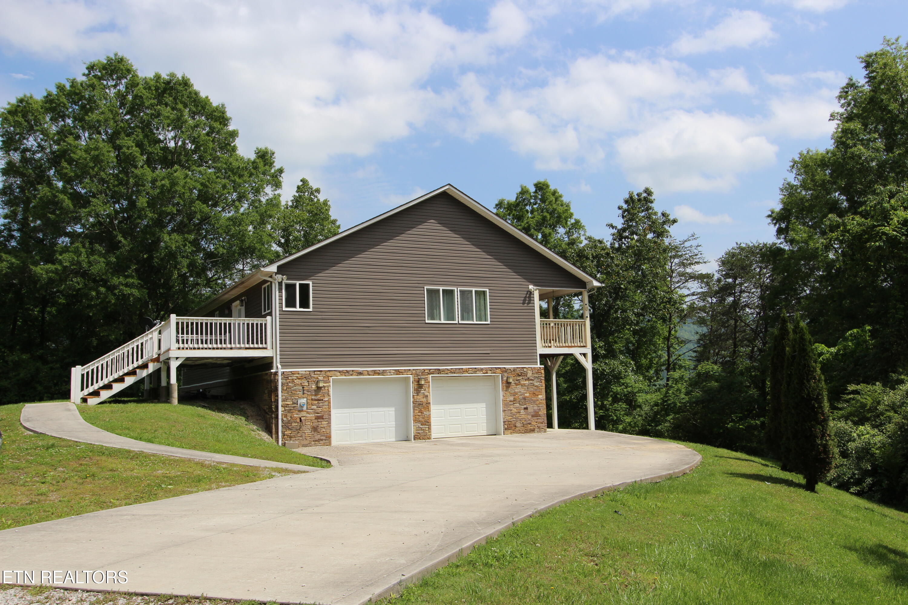 241 Oswego Road Jellico TN 37762