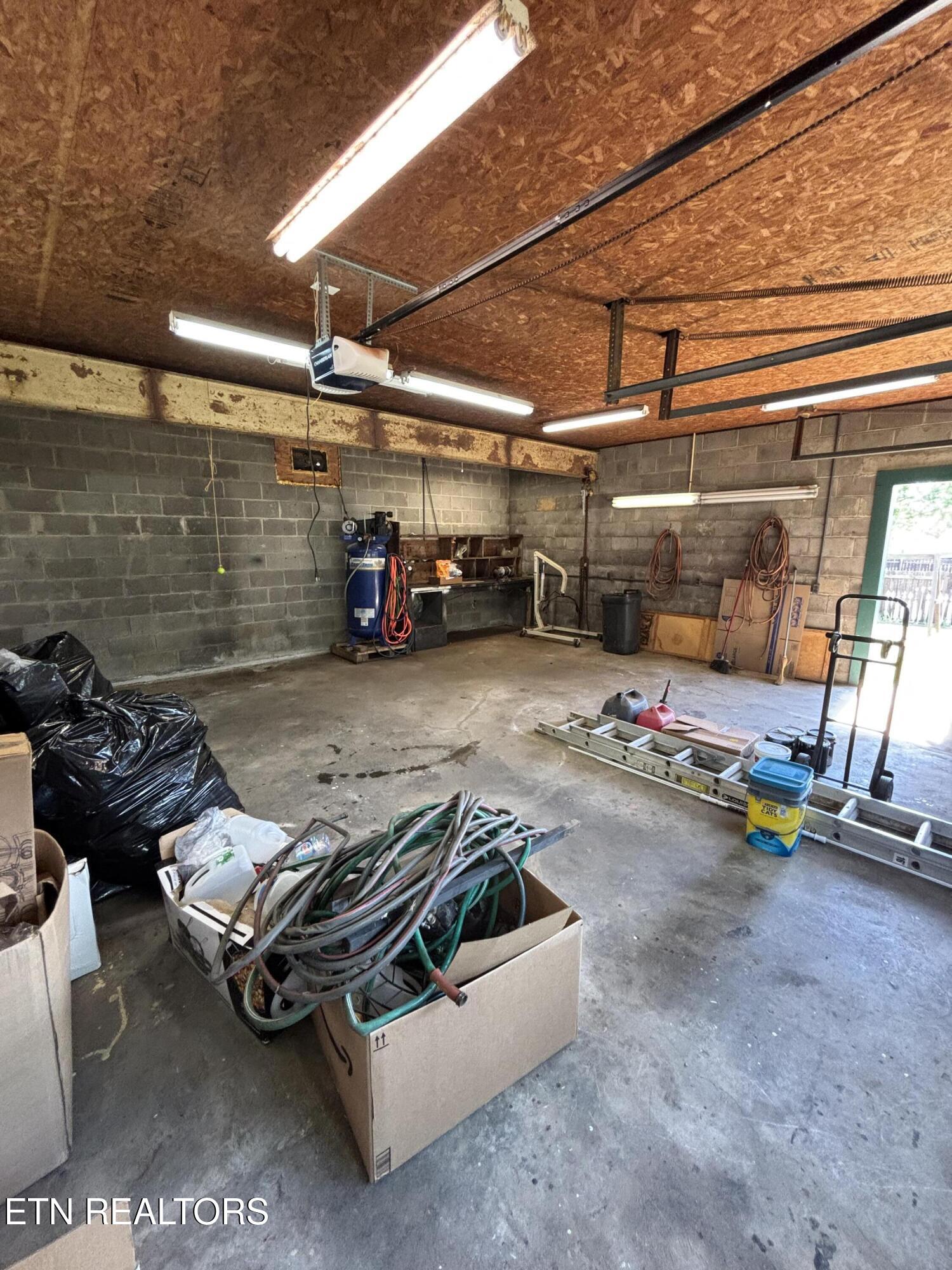 1106 Whites Mill Road Maryville TN 37803