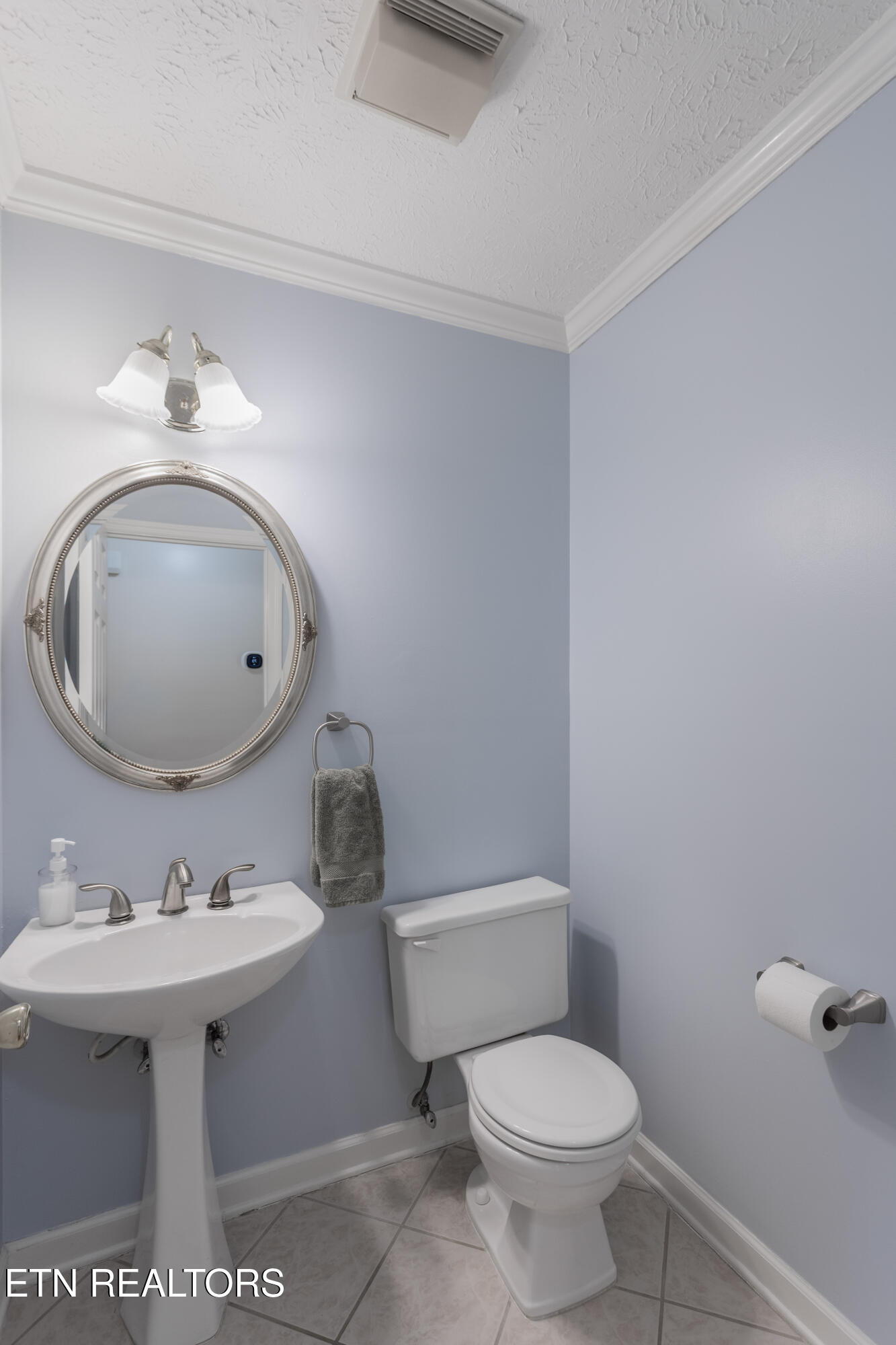 109 W Melbourne Road Oak Ridge TN 37830