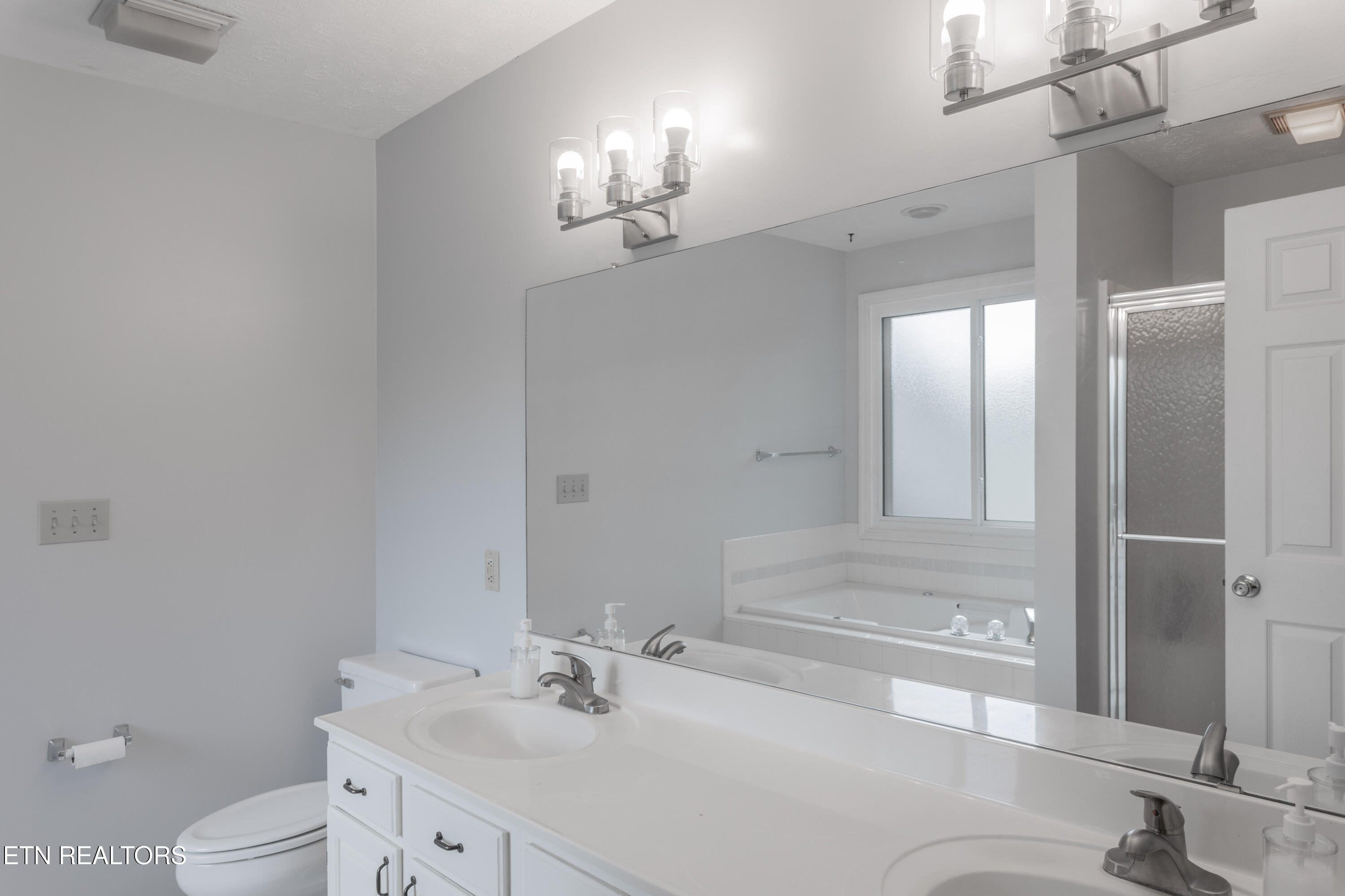 109 W Melbourne Road Oak Ridge TN 37830
