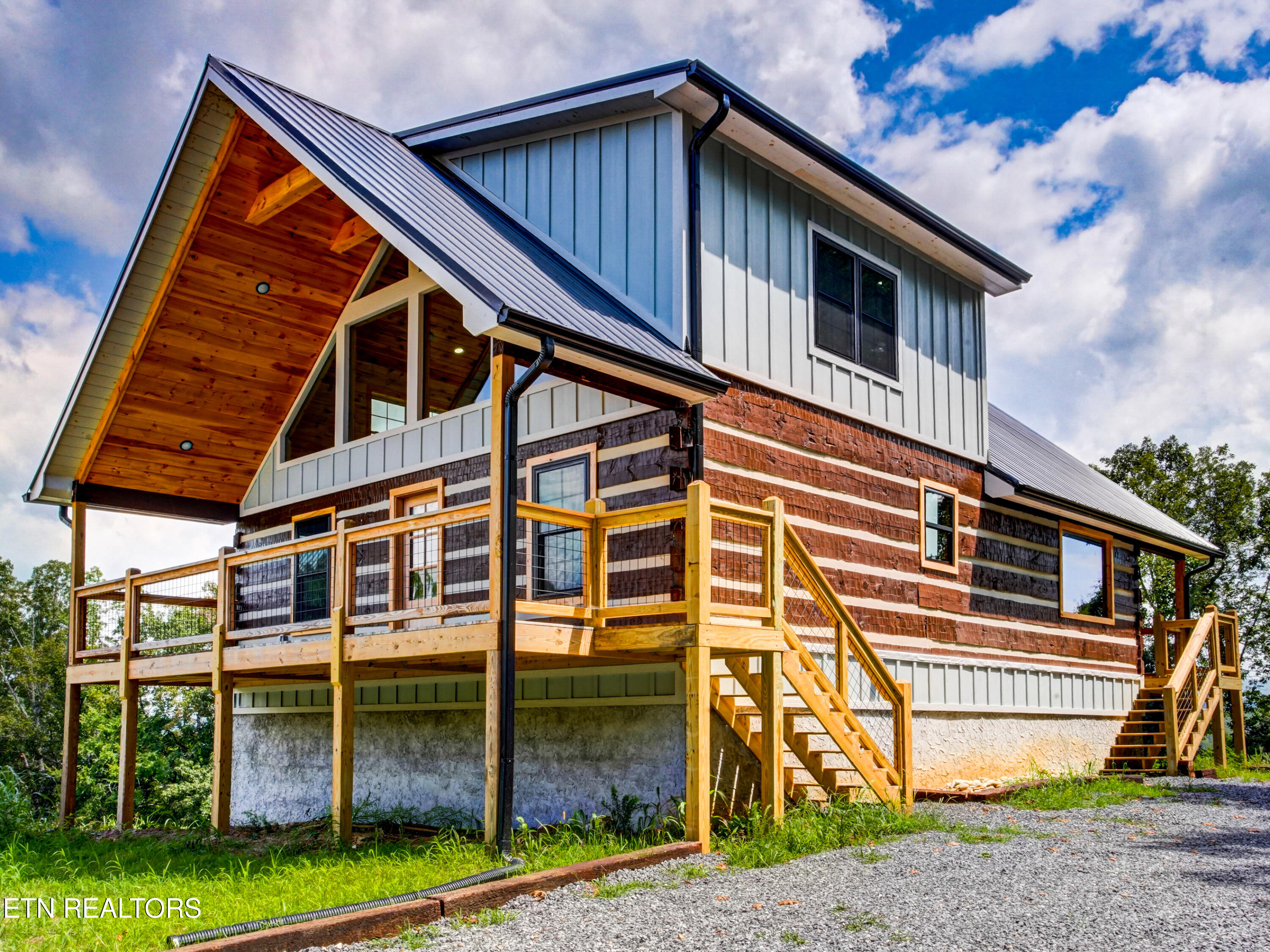 630 Douglas Ridge Drive Dandridge TN 37725