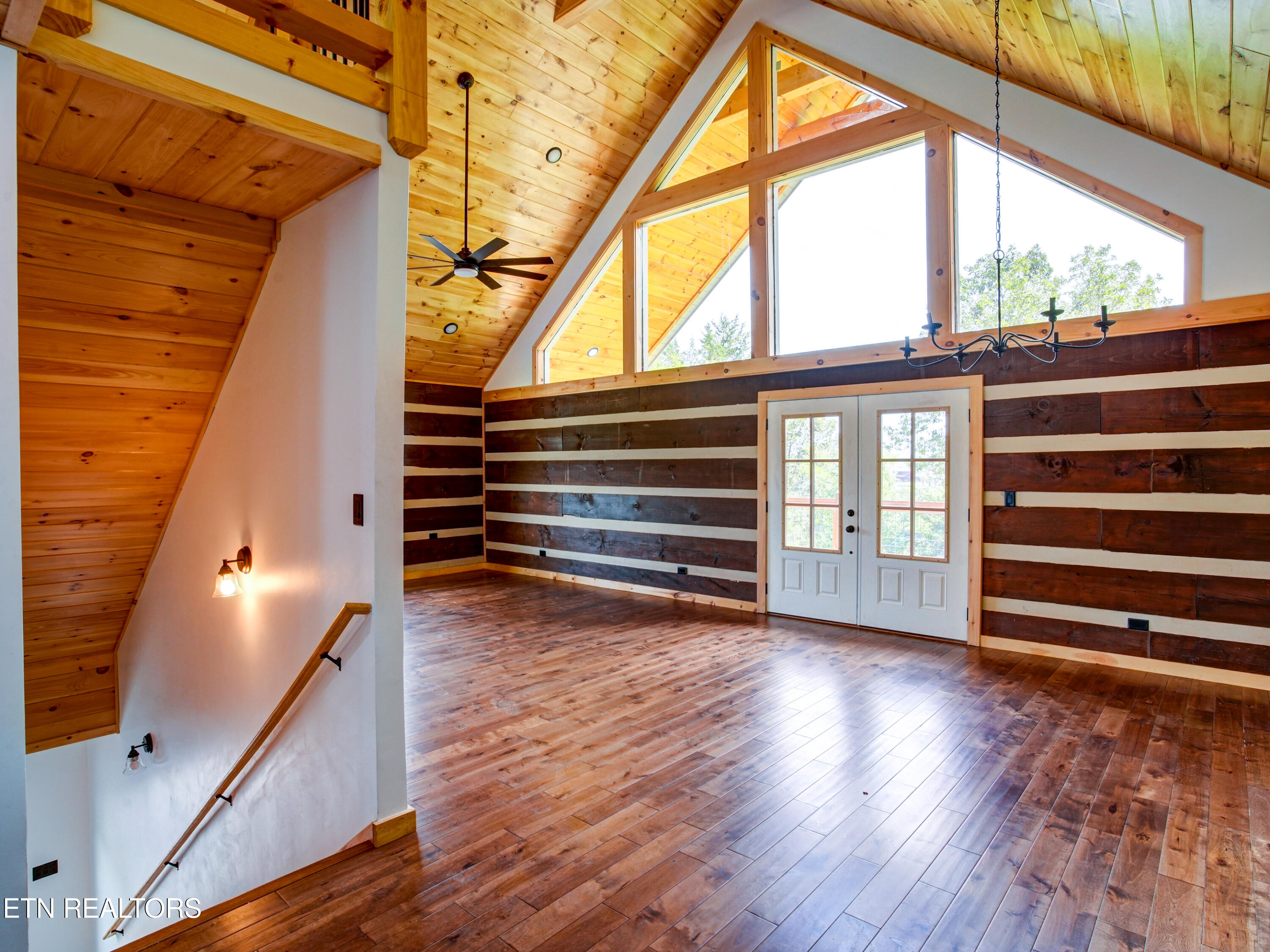 630 Douglas Ridge Drive Dandridge TN 37725