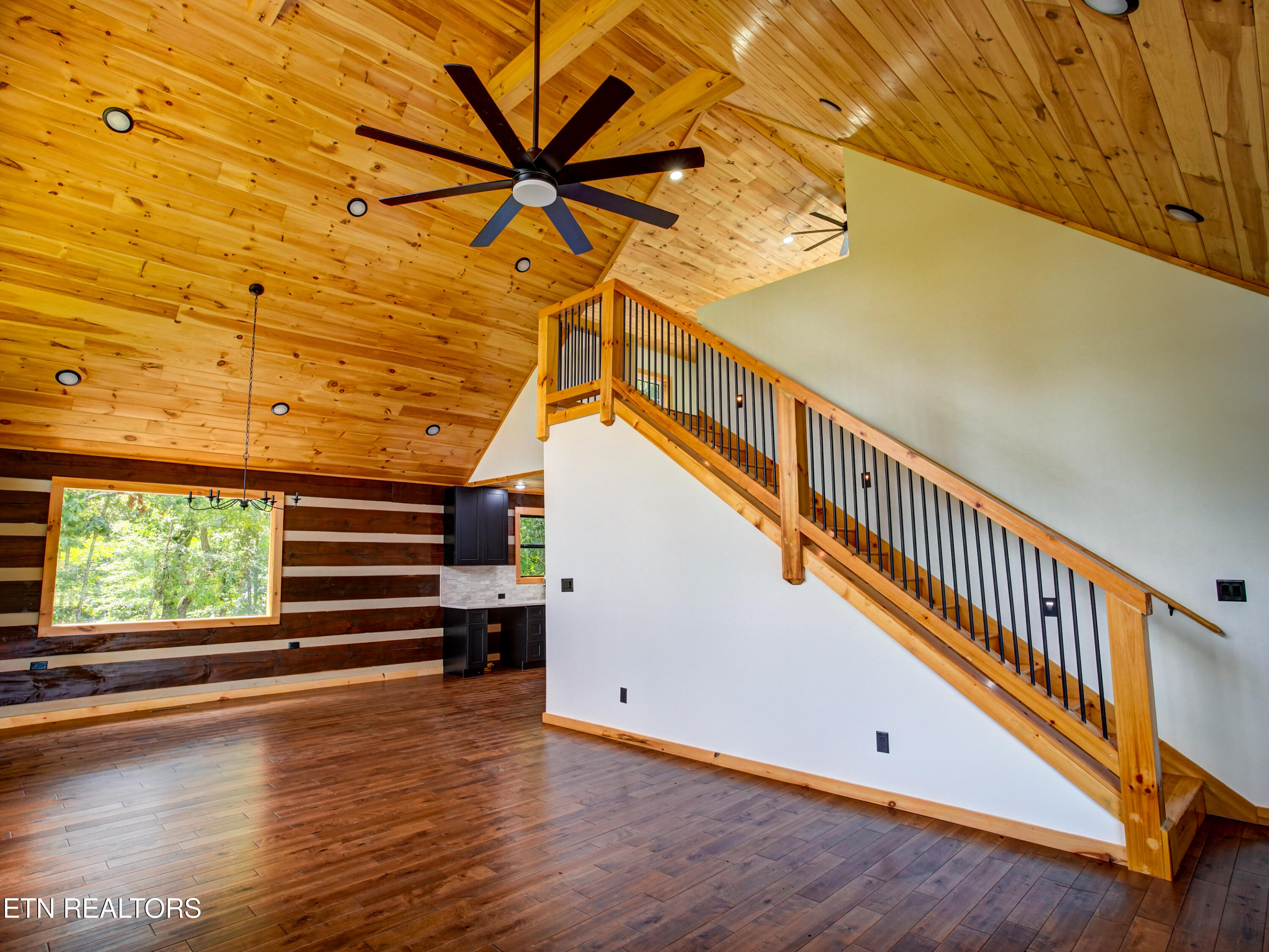 630 Douglas Ridge Drive Dandridge TN 37725