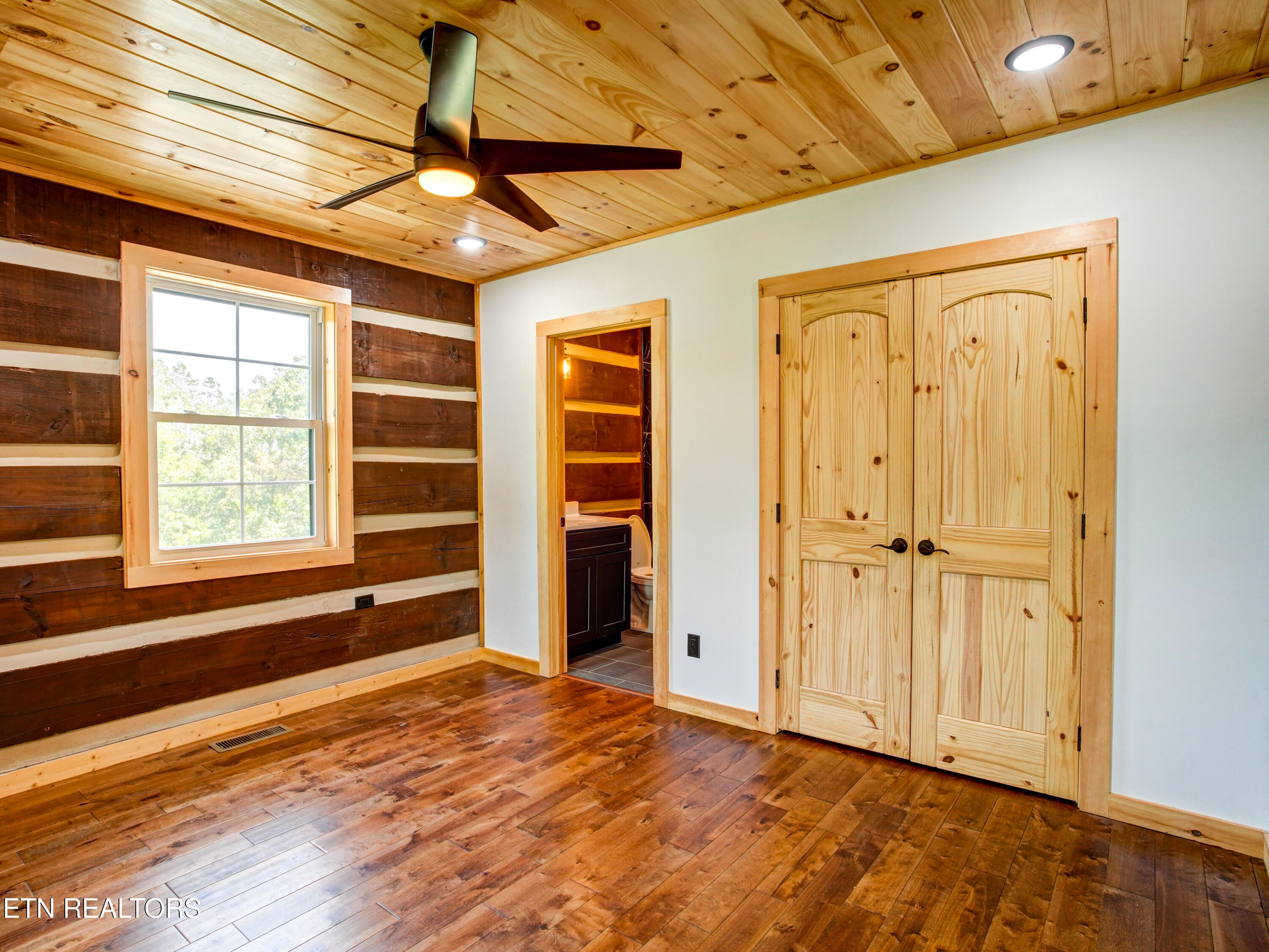 630 Douglas Ridge Drive Dandridge TN 37725