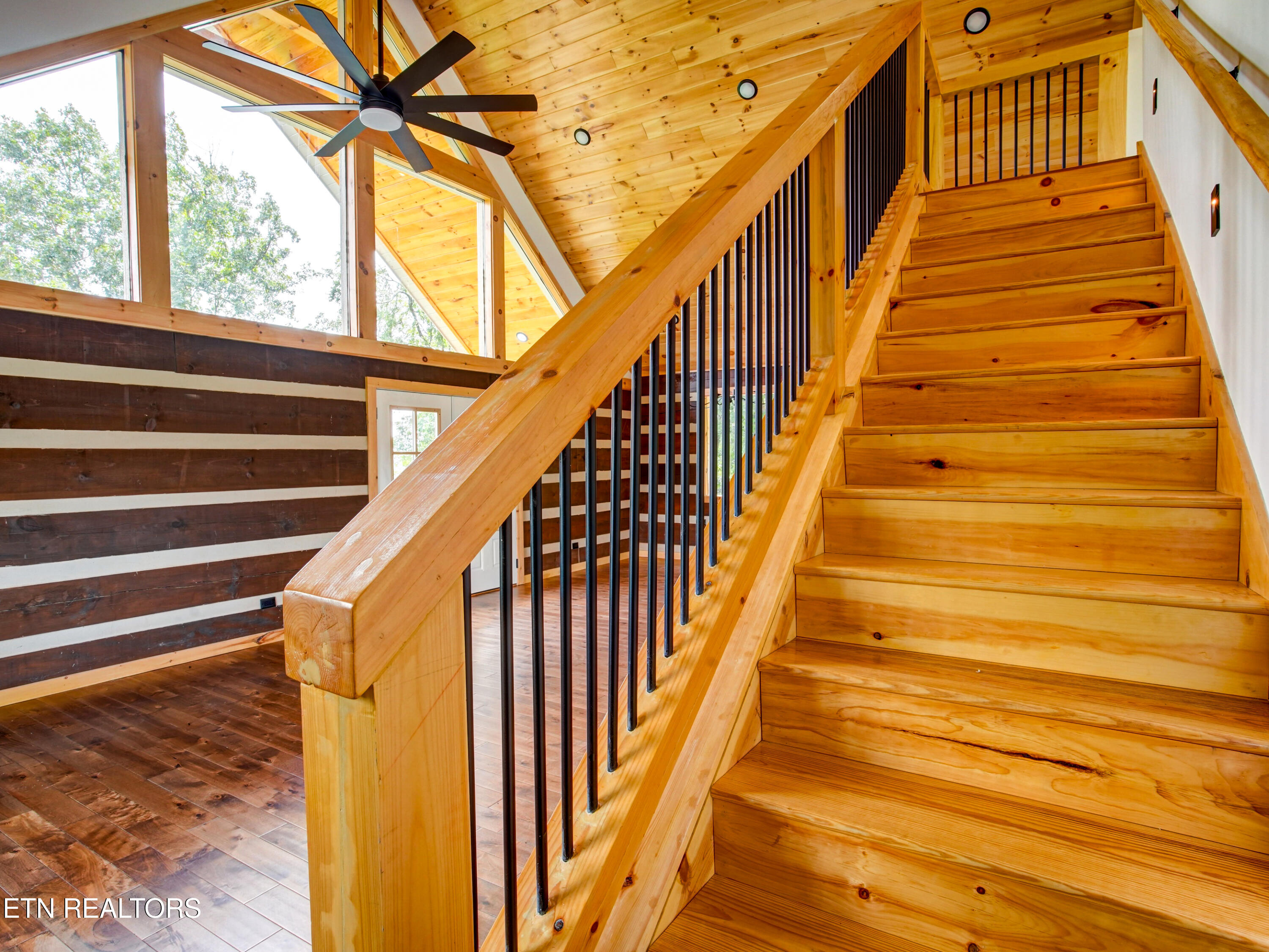 630 Douglas Ridge Drive Dandridge TN 37725