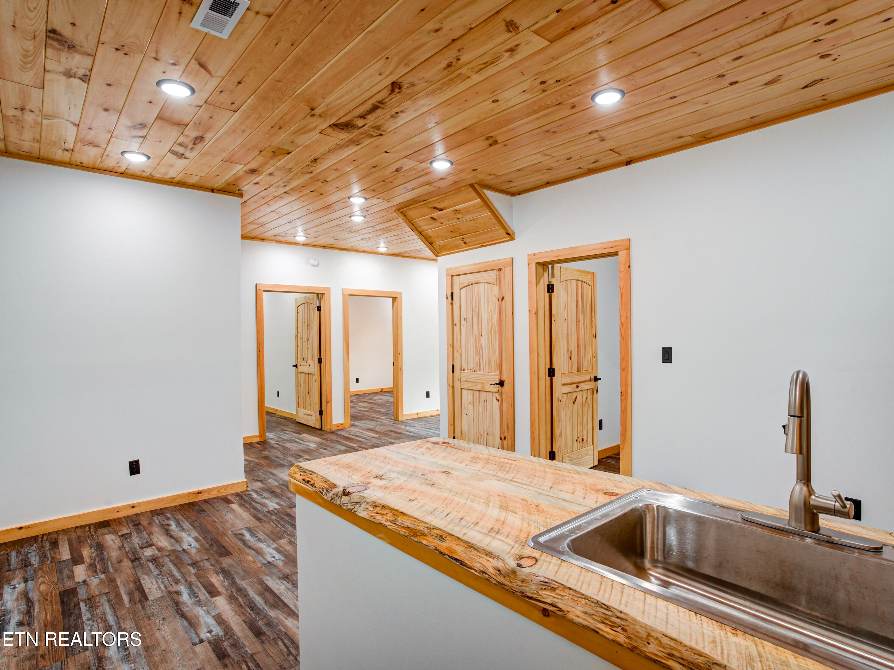 630 Douglas Ridge Drive Dandridge TN 37725