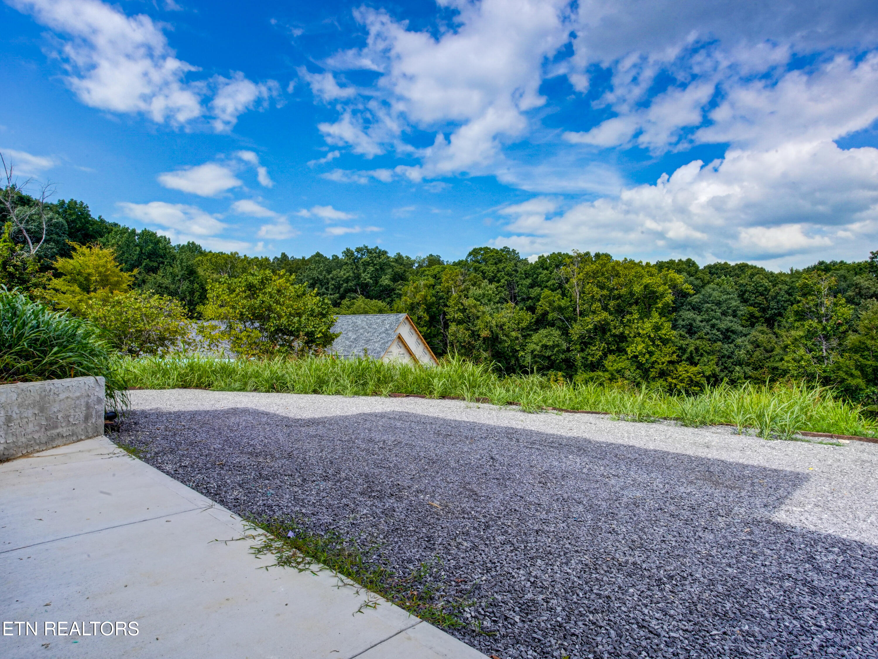 630 Douglas Ridge Drive Dandridge TN 37725