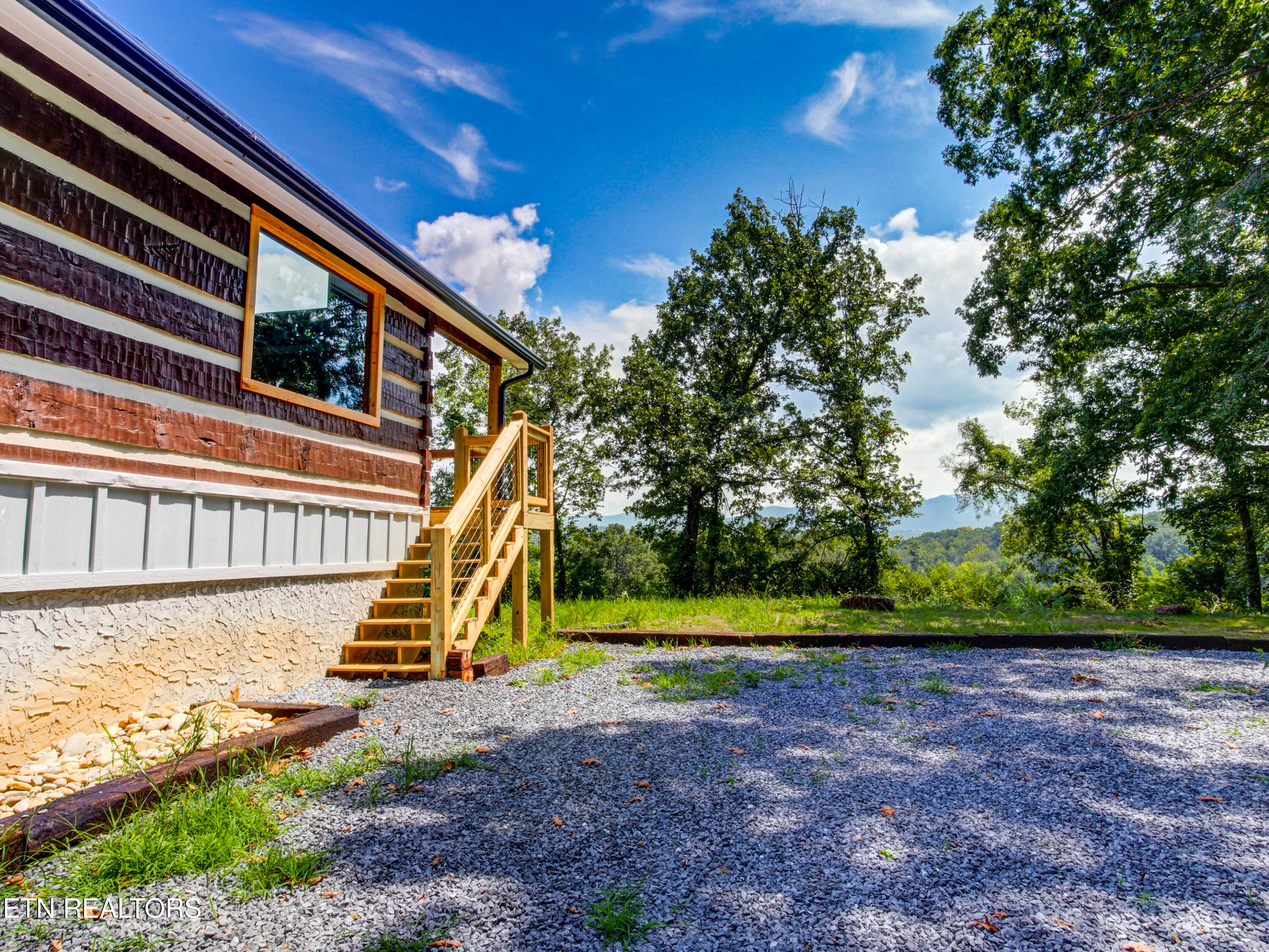 630 Douglas Ridge Drive Dandridge TN 37725