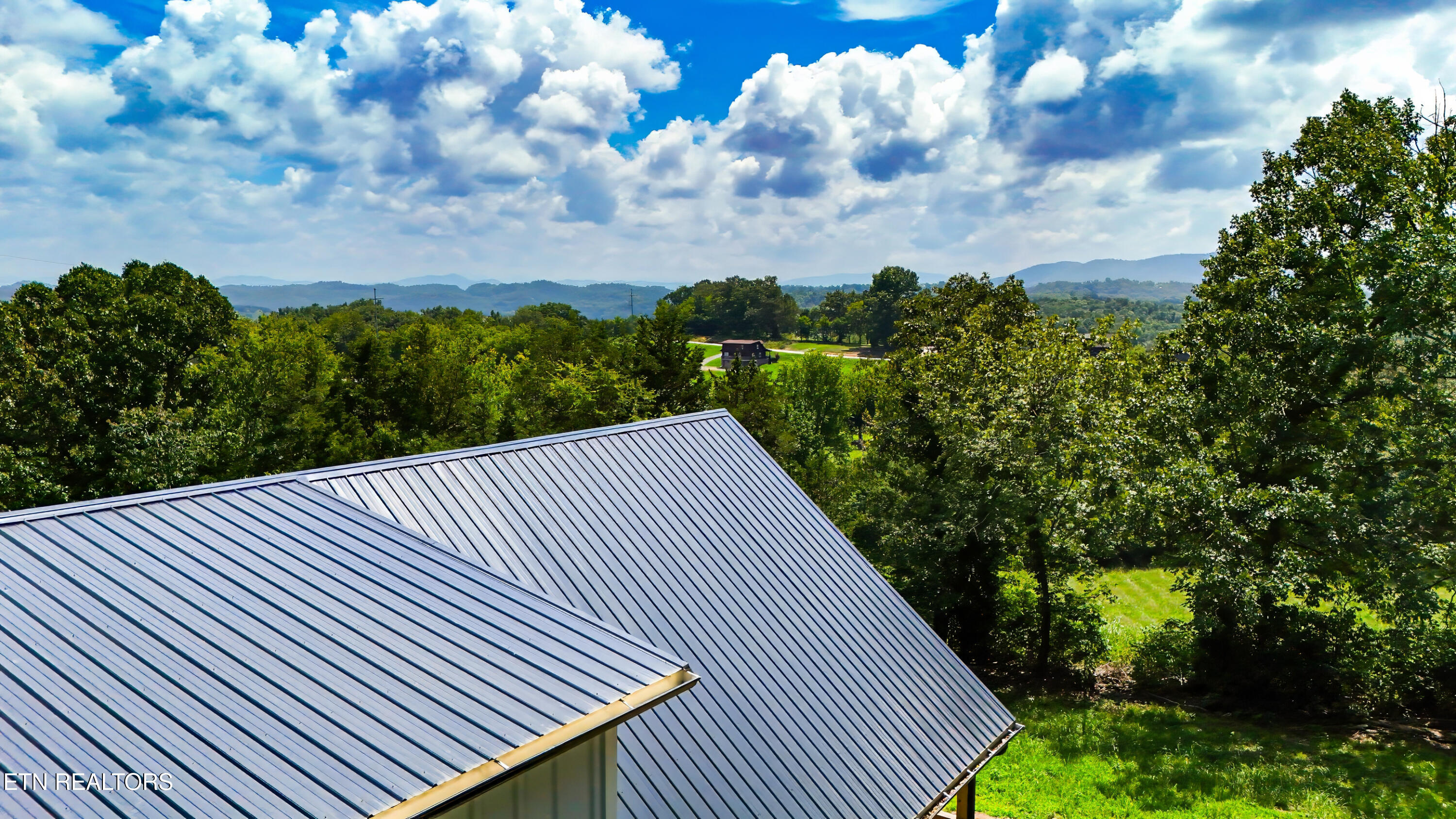 630 Douglas Ridge Drive Dandridge TN 37725