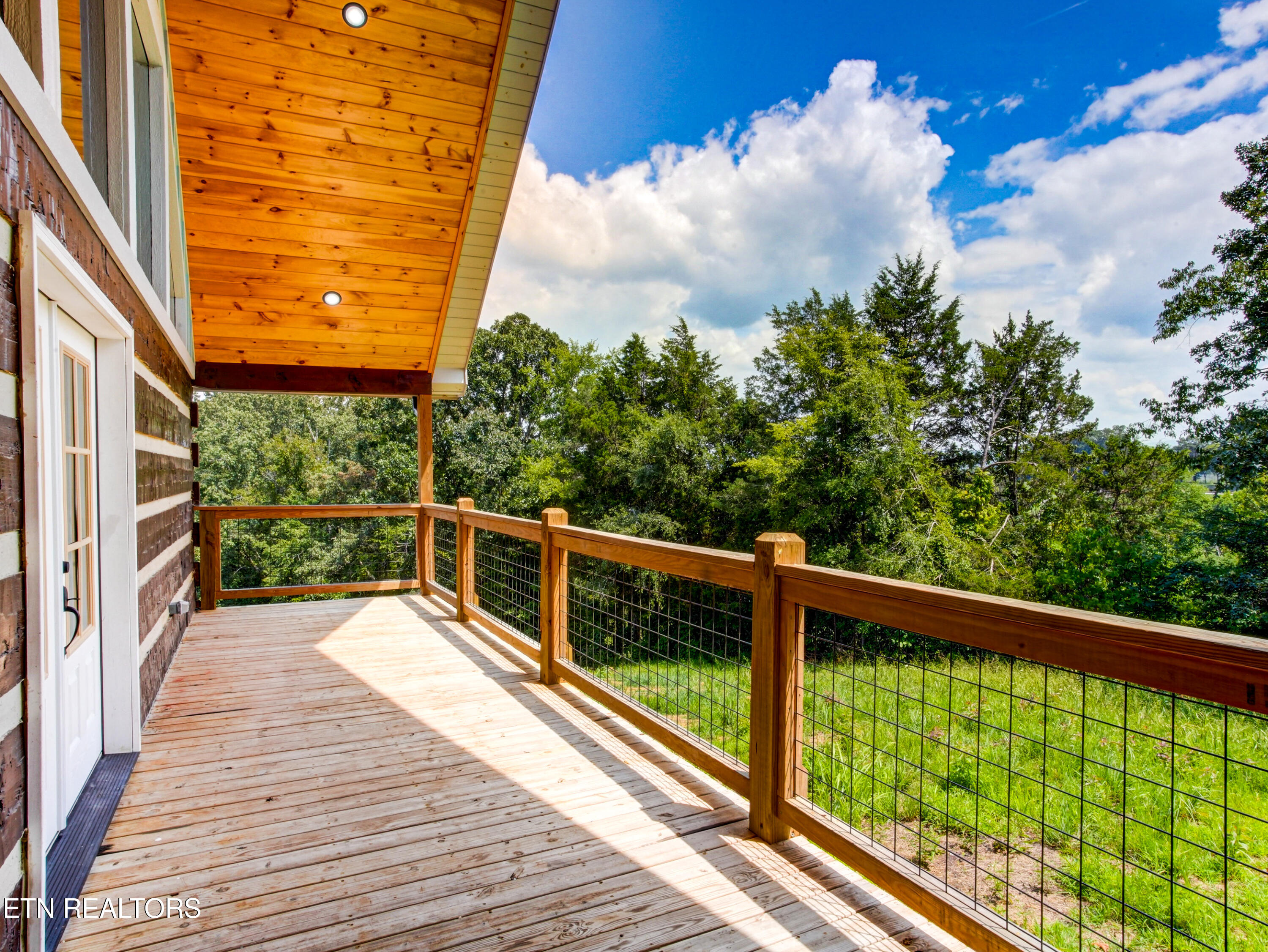 630 Douglas Ridge Drive Dandridge TN 37725