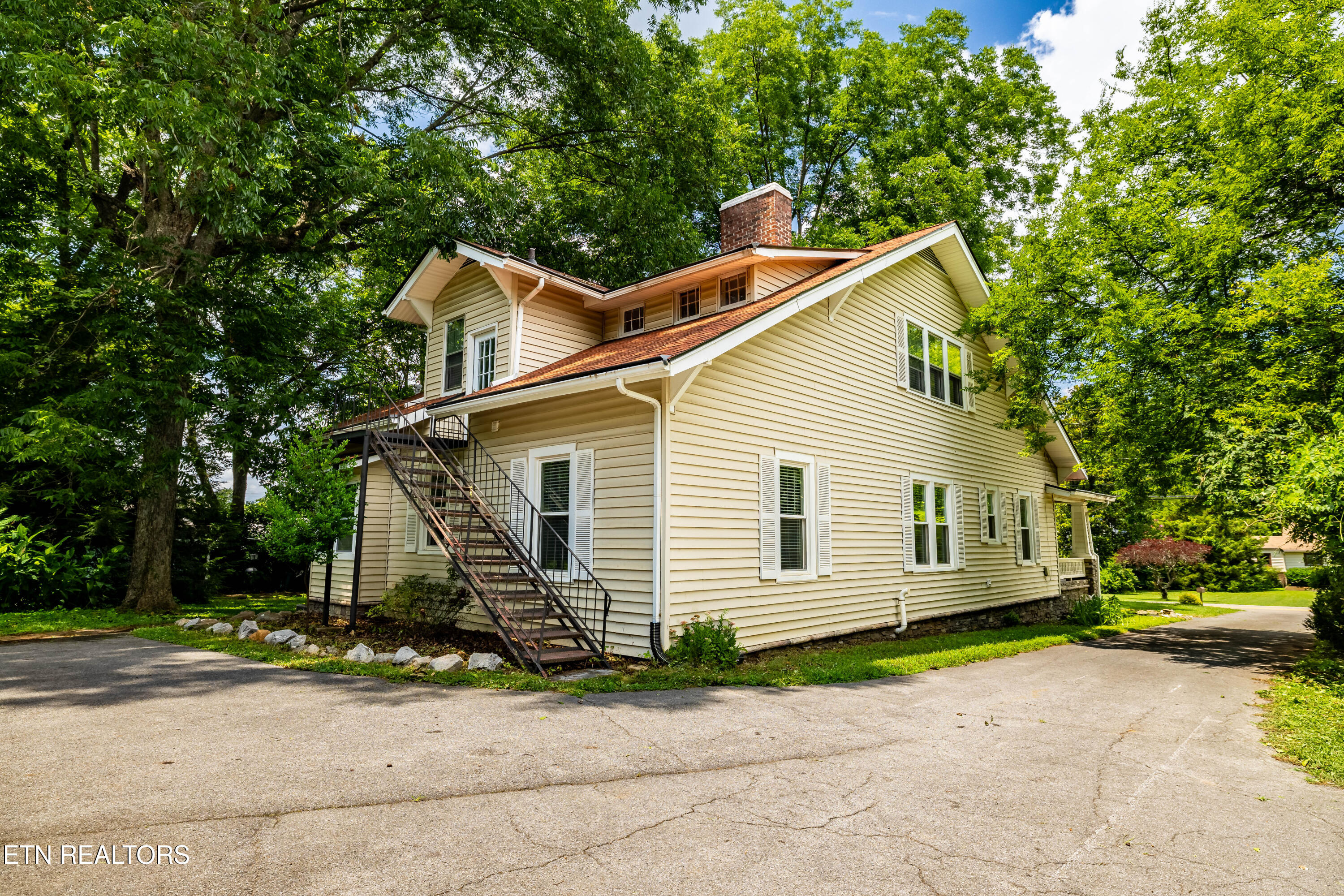 1014 Sevierville Road Maryville TN 37804