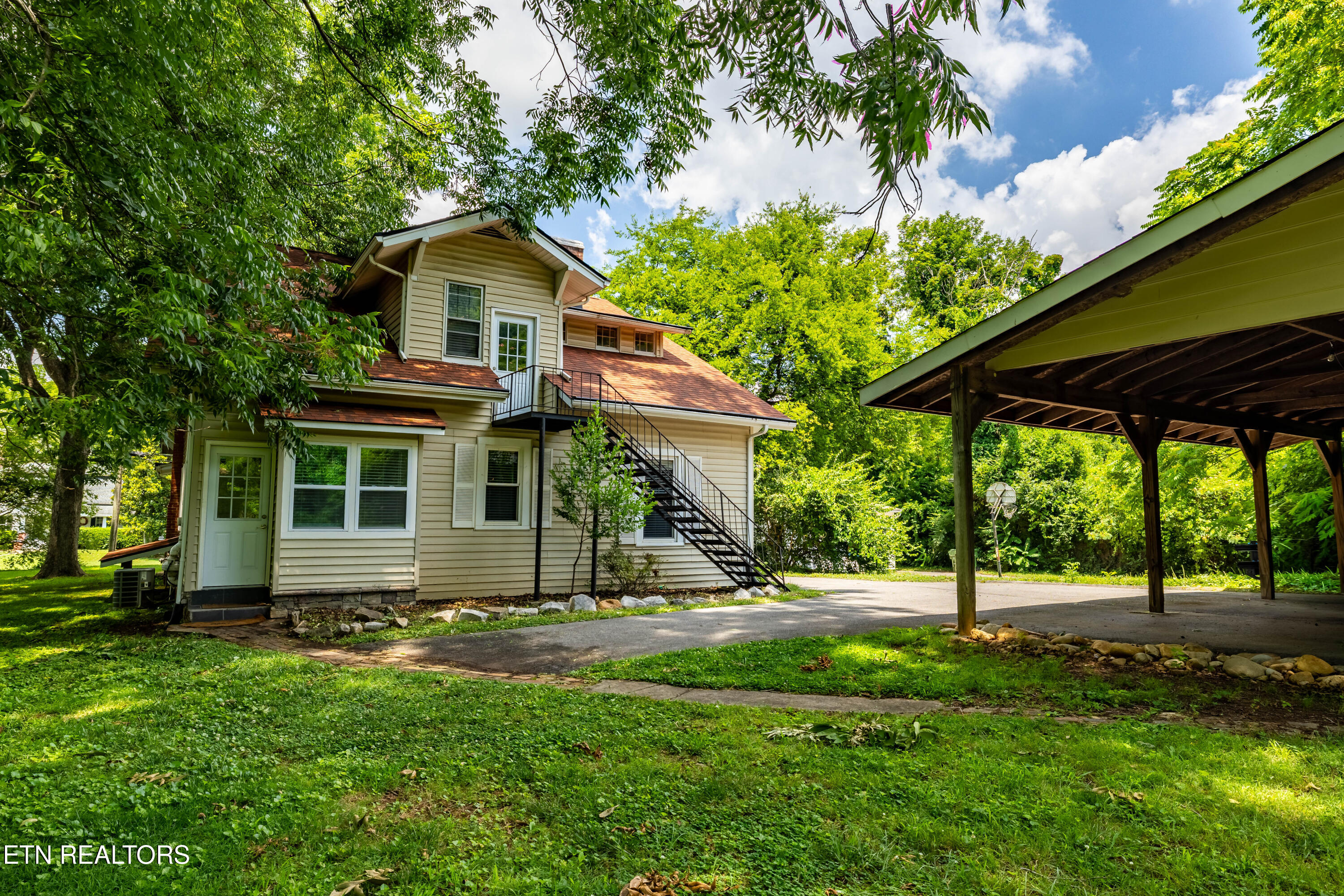 1014 Sevierville Road Maryville TN 37804