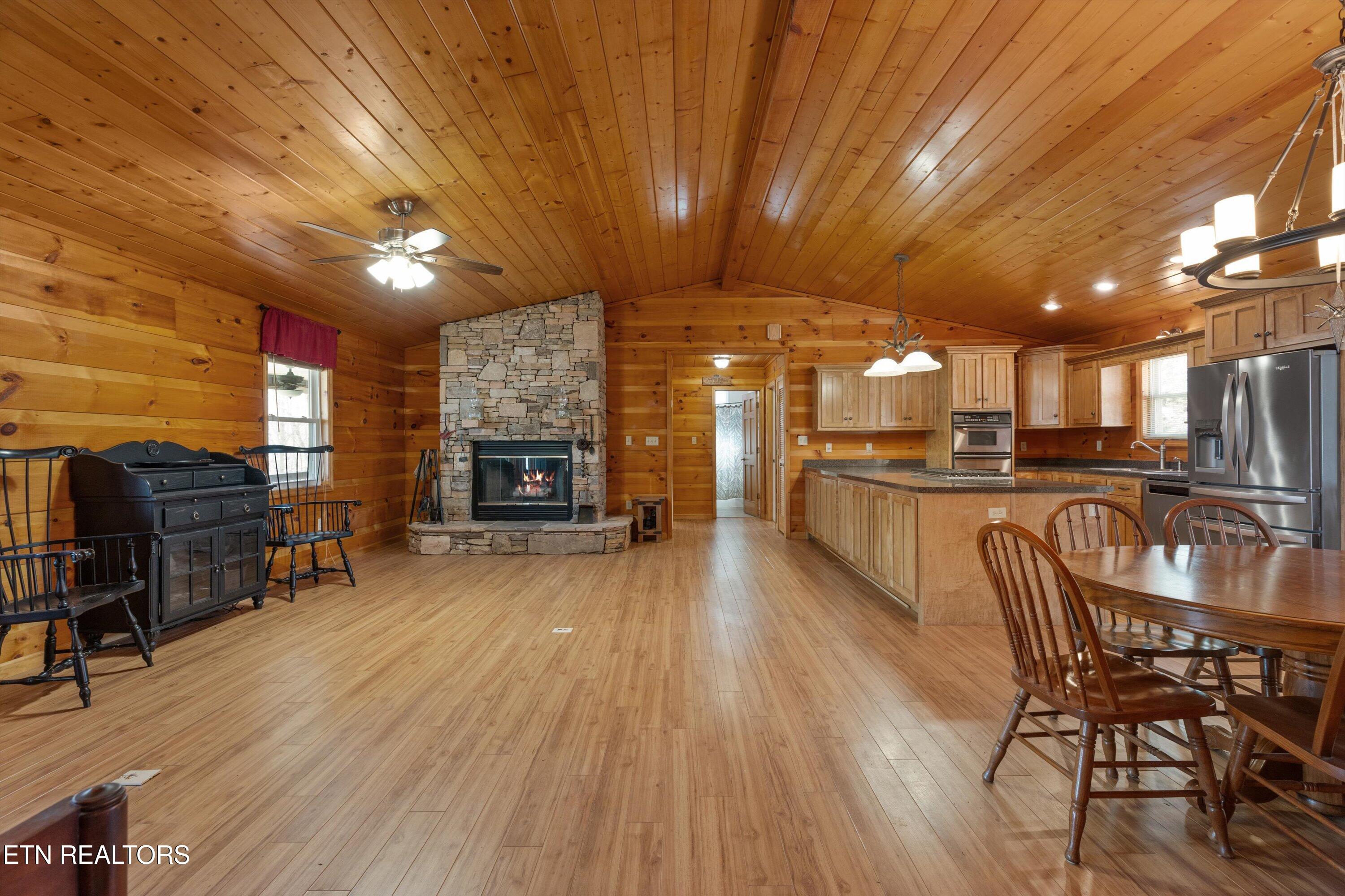 4442 Grindstone Ridge Road Pigeon Forge TN 37863