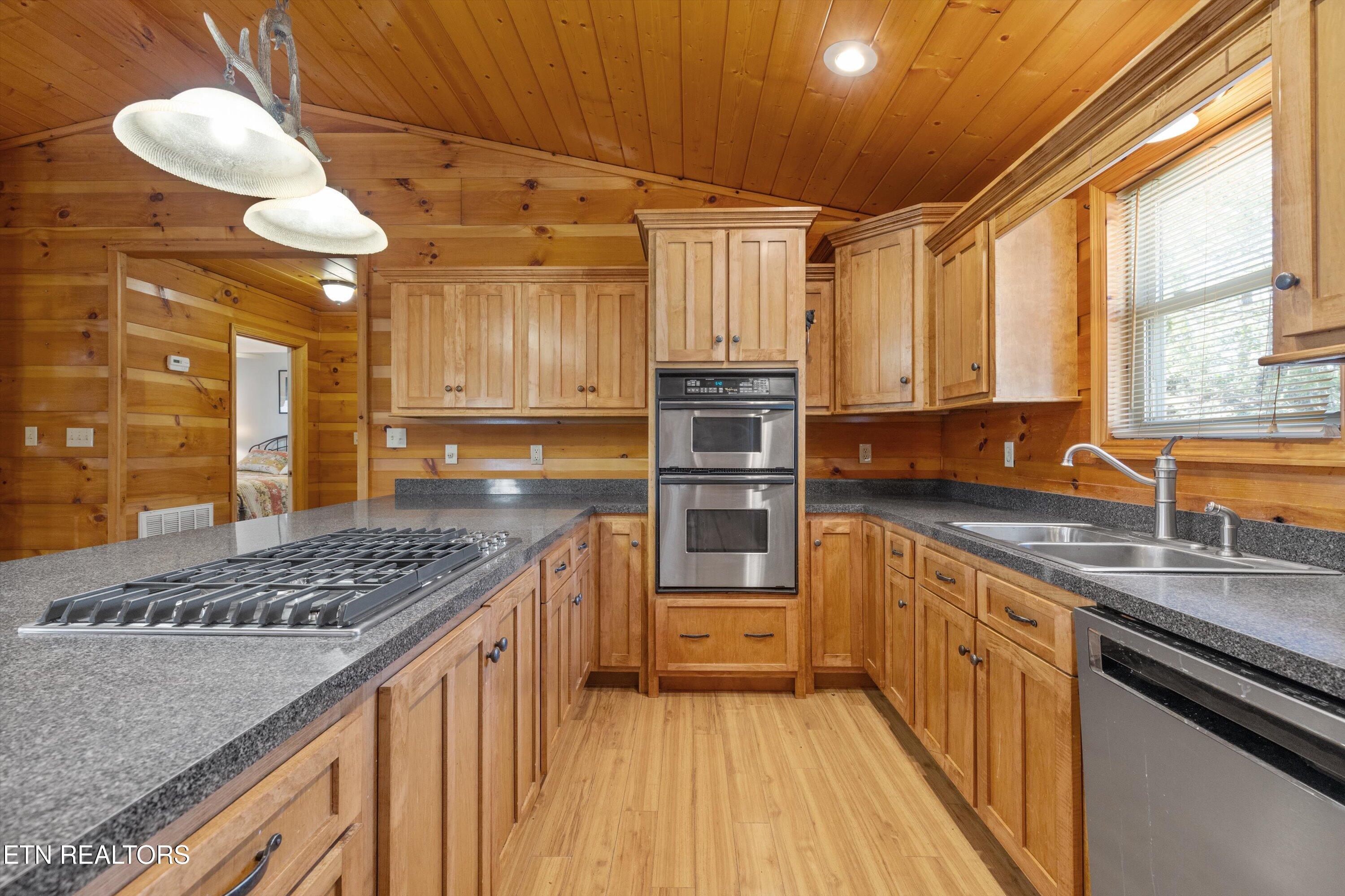 4442 Grindstone Ridge Road Pigeon Forge TN 37863