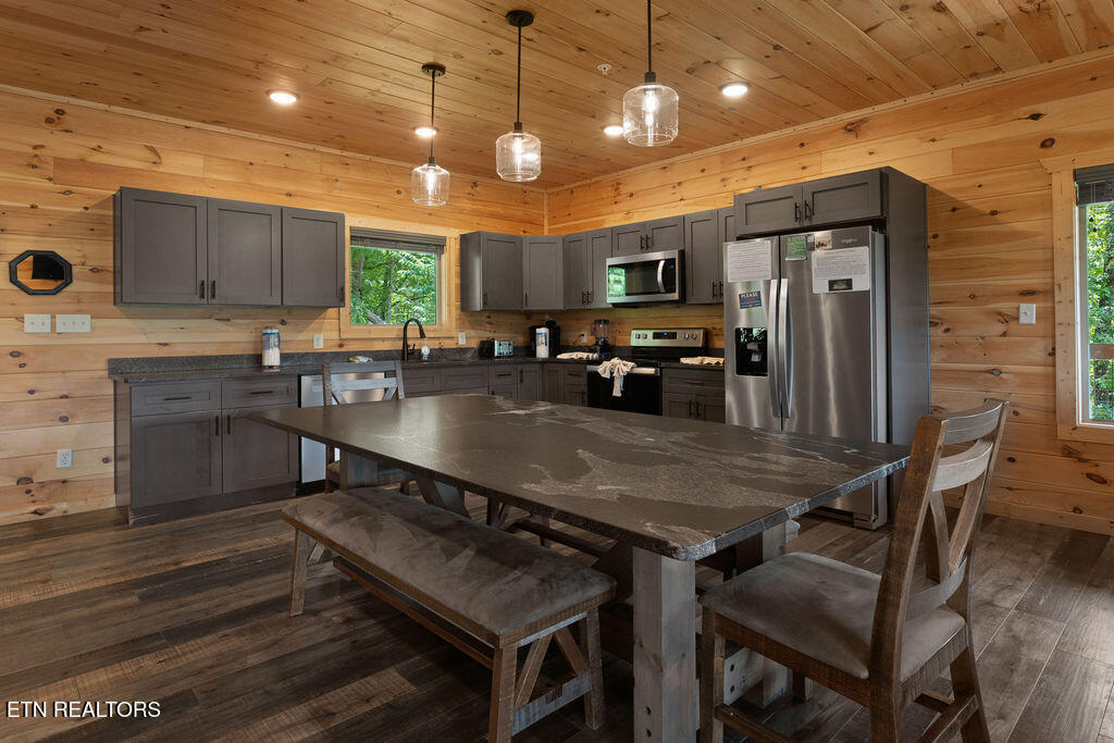 3945 Boogertown Road Sevierville TN 37876