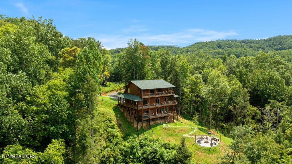 3945 Boogertown Road Sevierville TN 37876