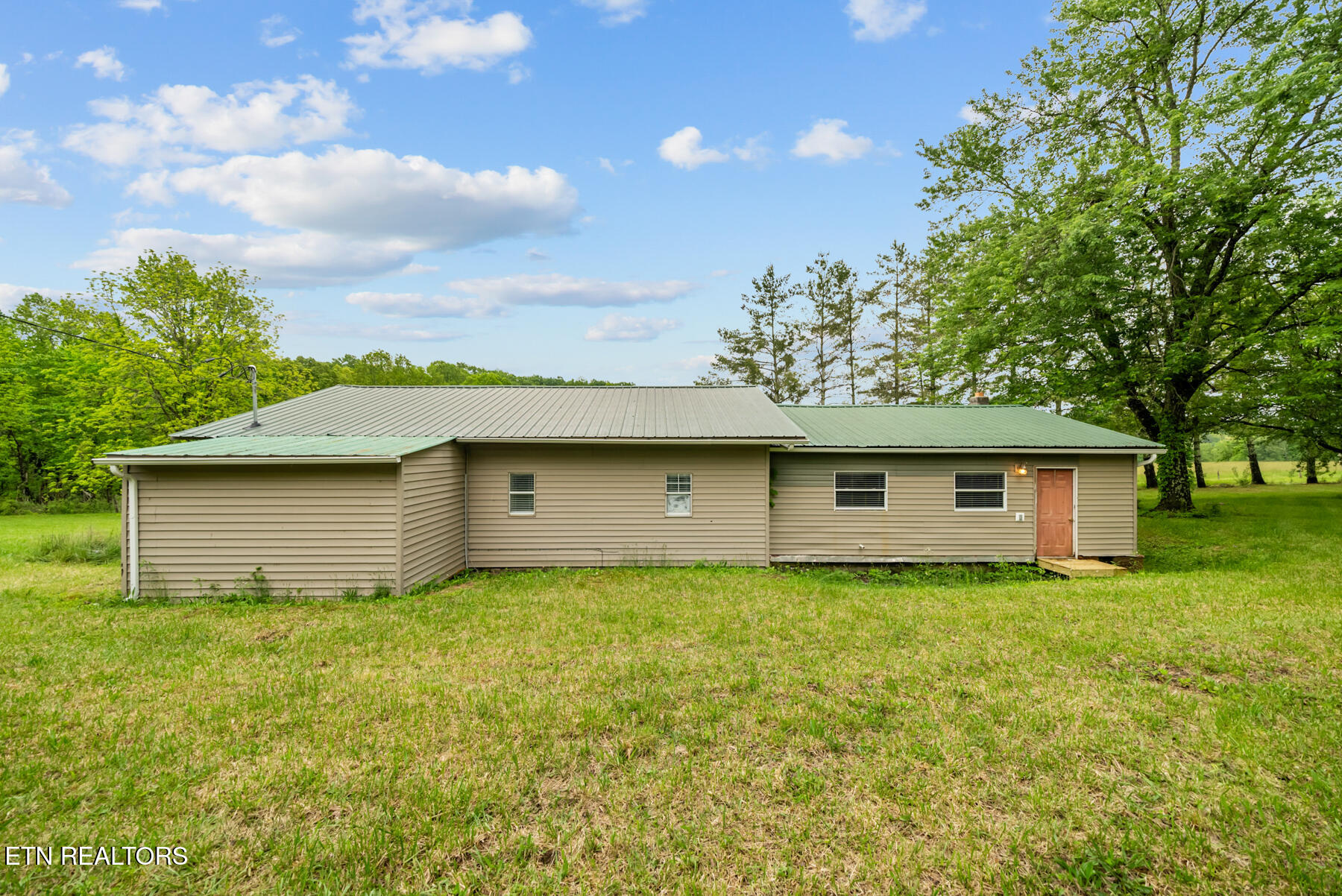 8466 Shut In Gap Road Spring City TN 37381