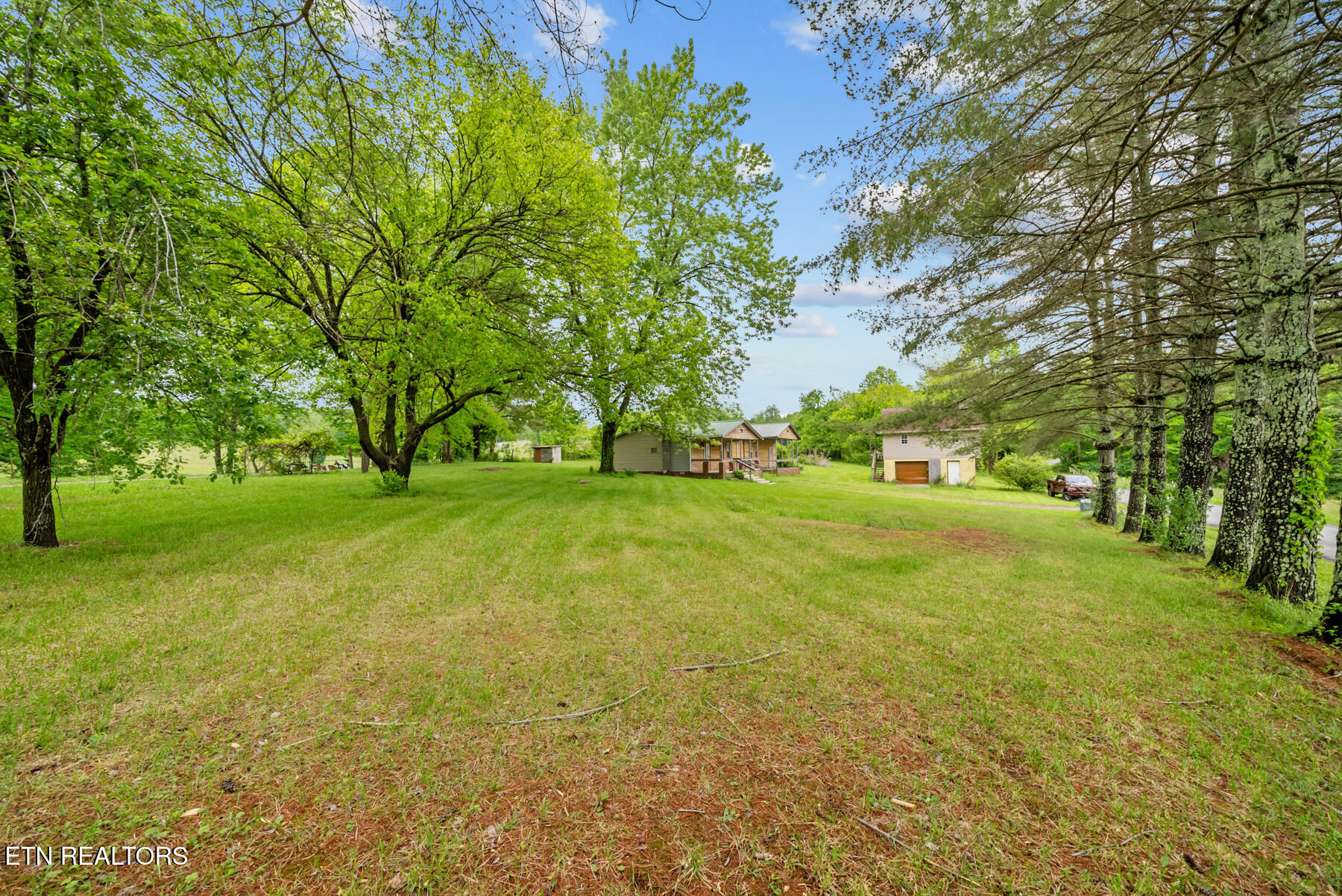 8466 Shut In Gap Road Spring City TN 37381