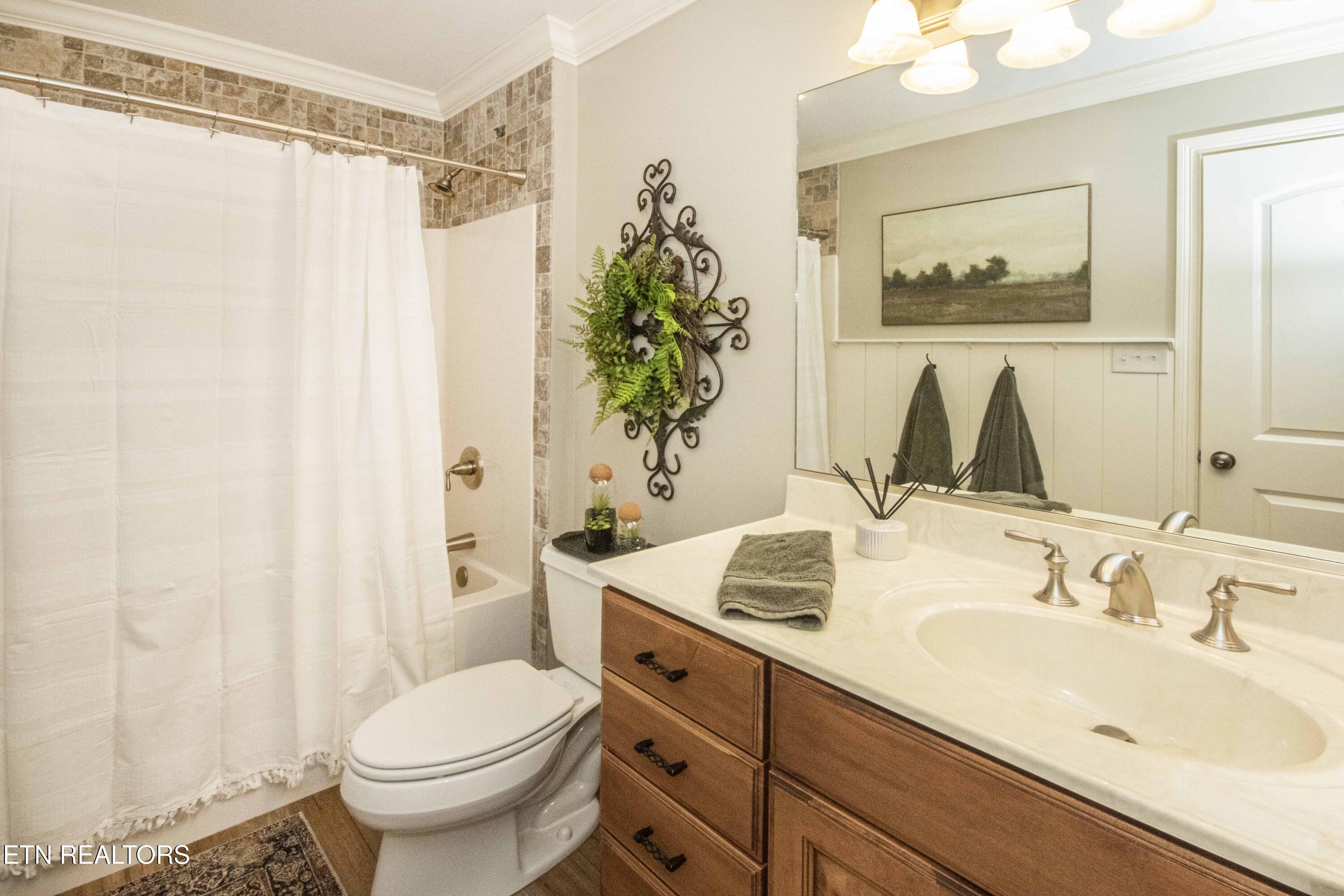 9436 Naff Road Heiskell TN 37754