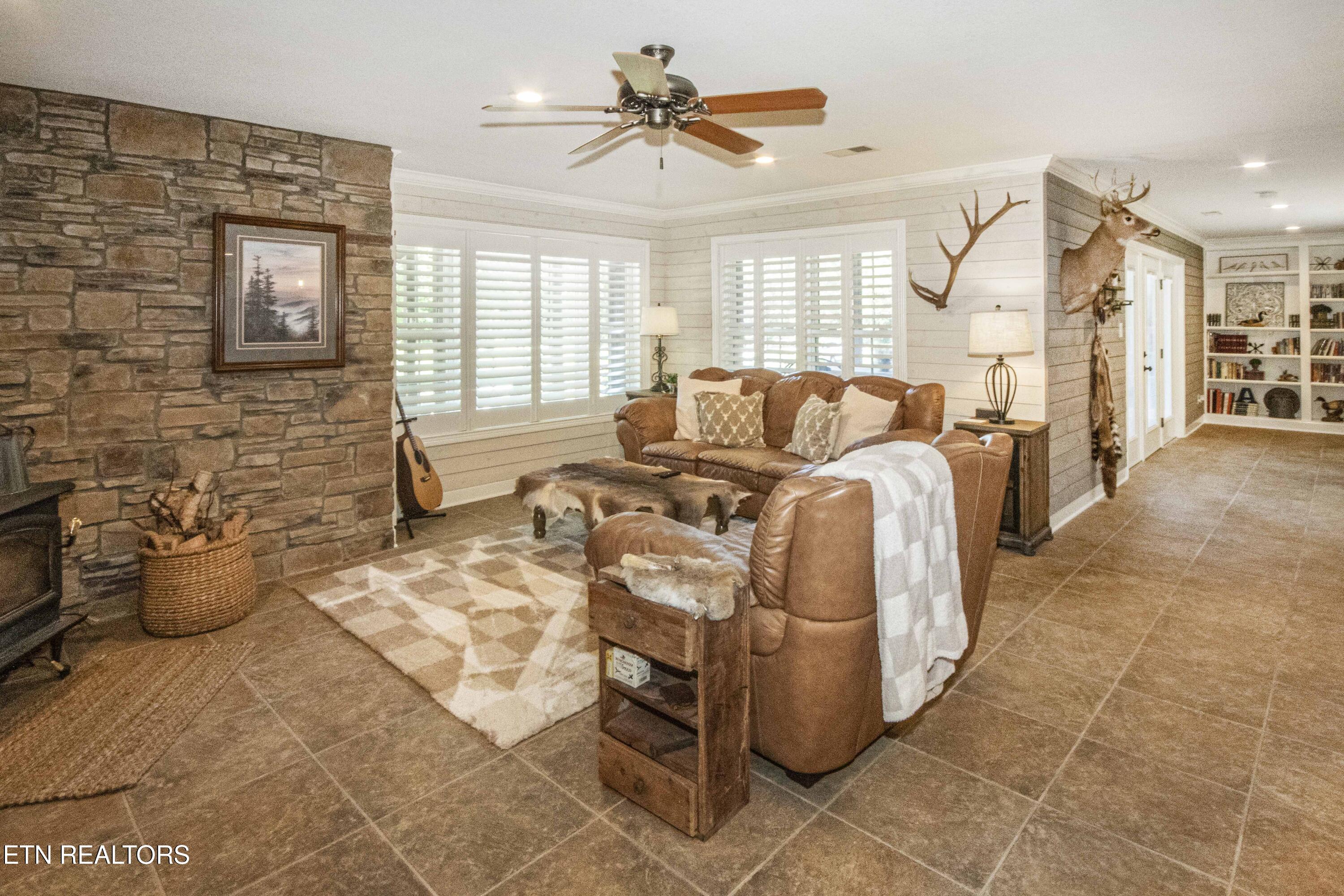 9436 Naff Road Heiskell TN 37754