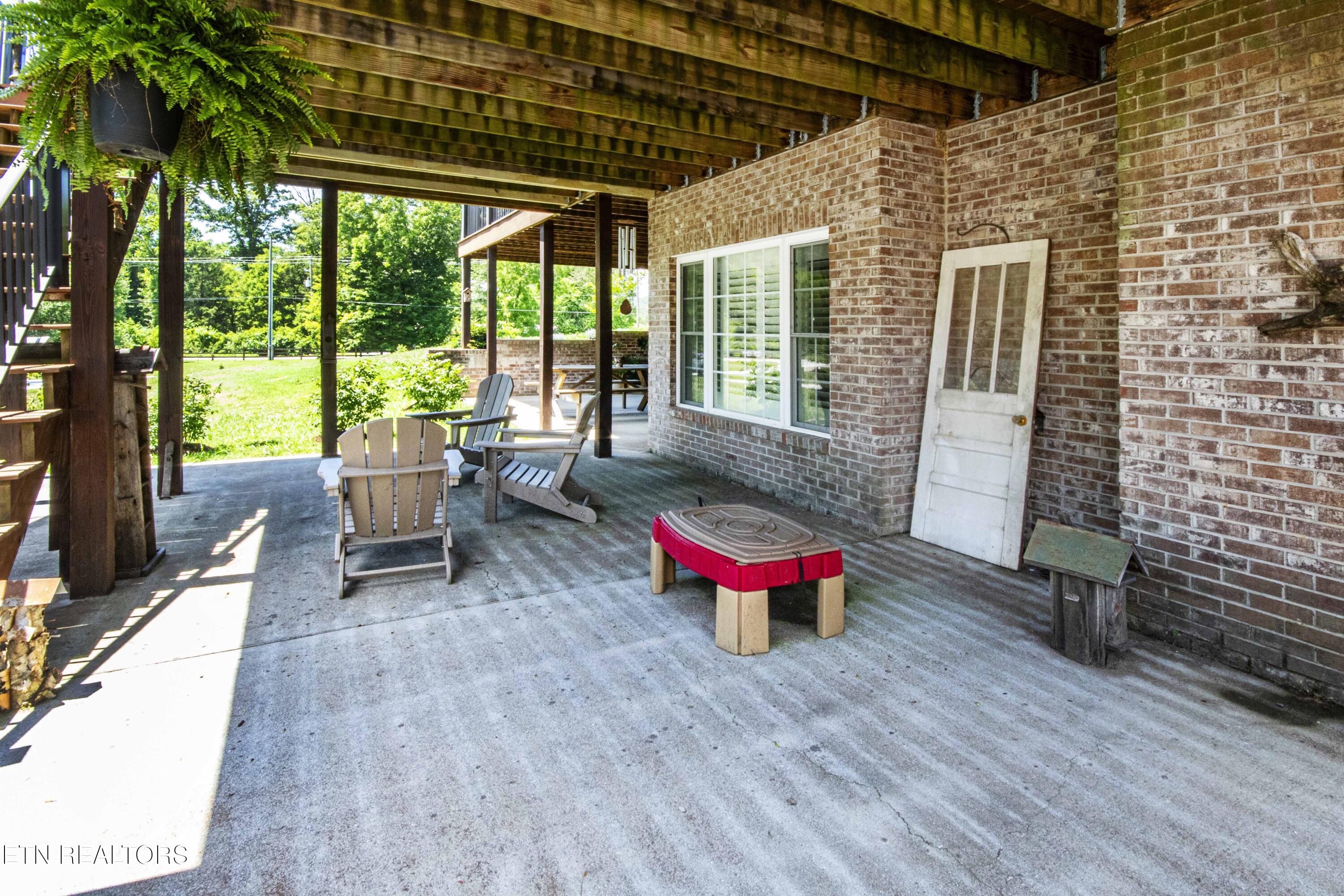 9436 Naff Road Heiskell TN 37754