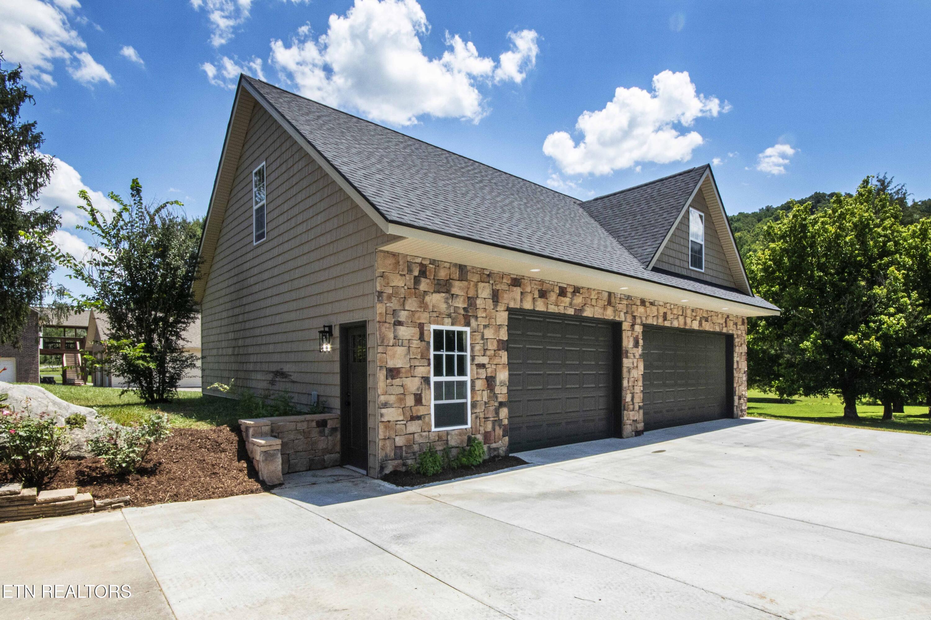 9436 Naff Road Heiskell TN 37754