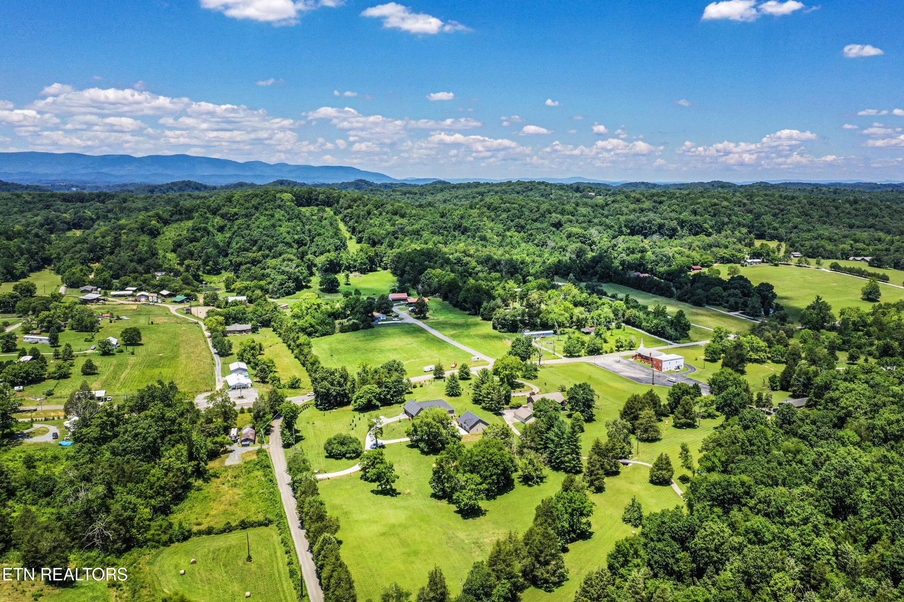 9436 Naff Road Heiskell TN 37754