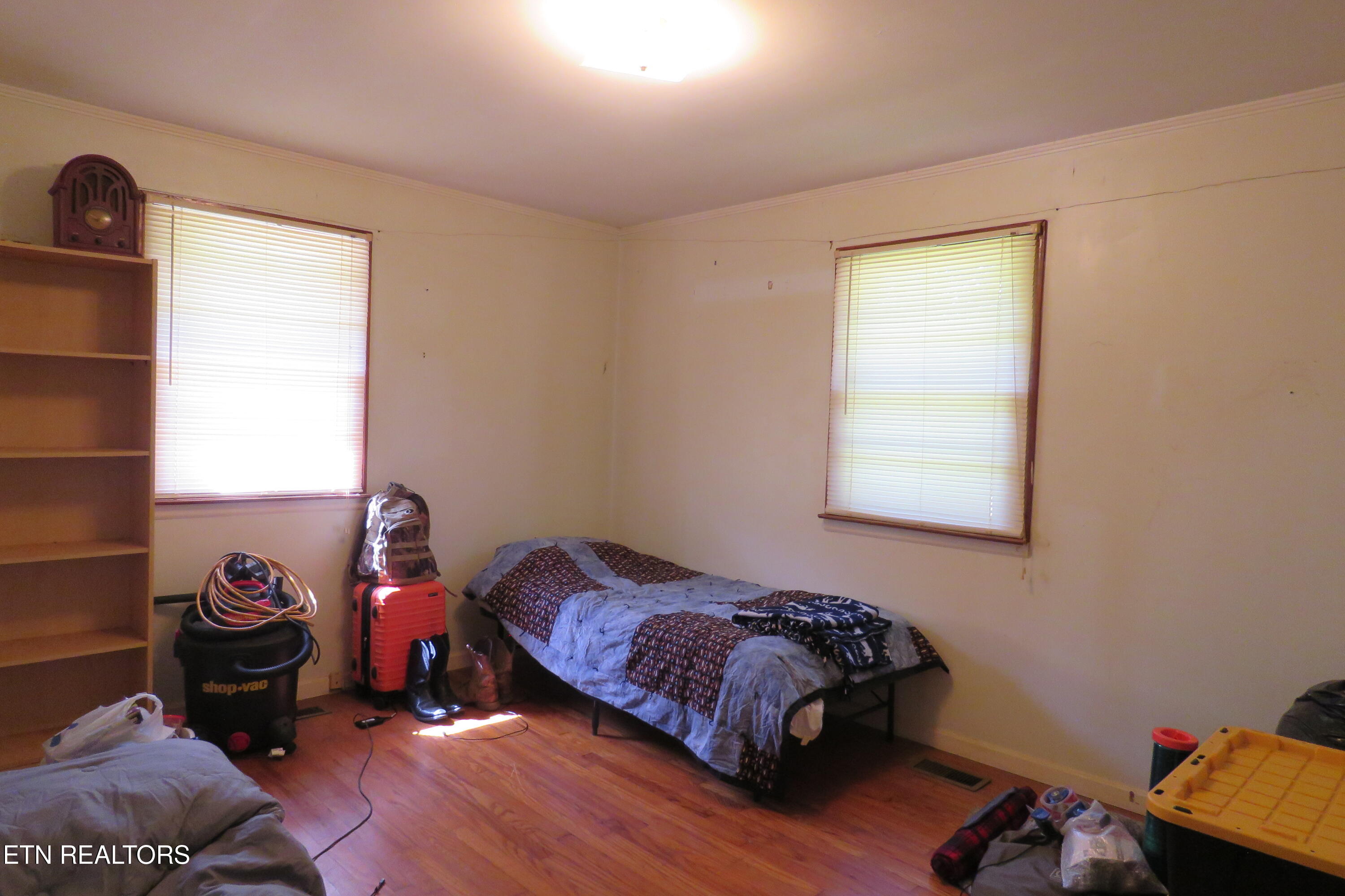 1757 Wet Mill Creek Road Celina TN 38551