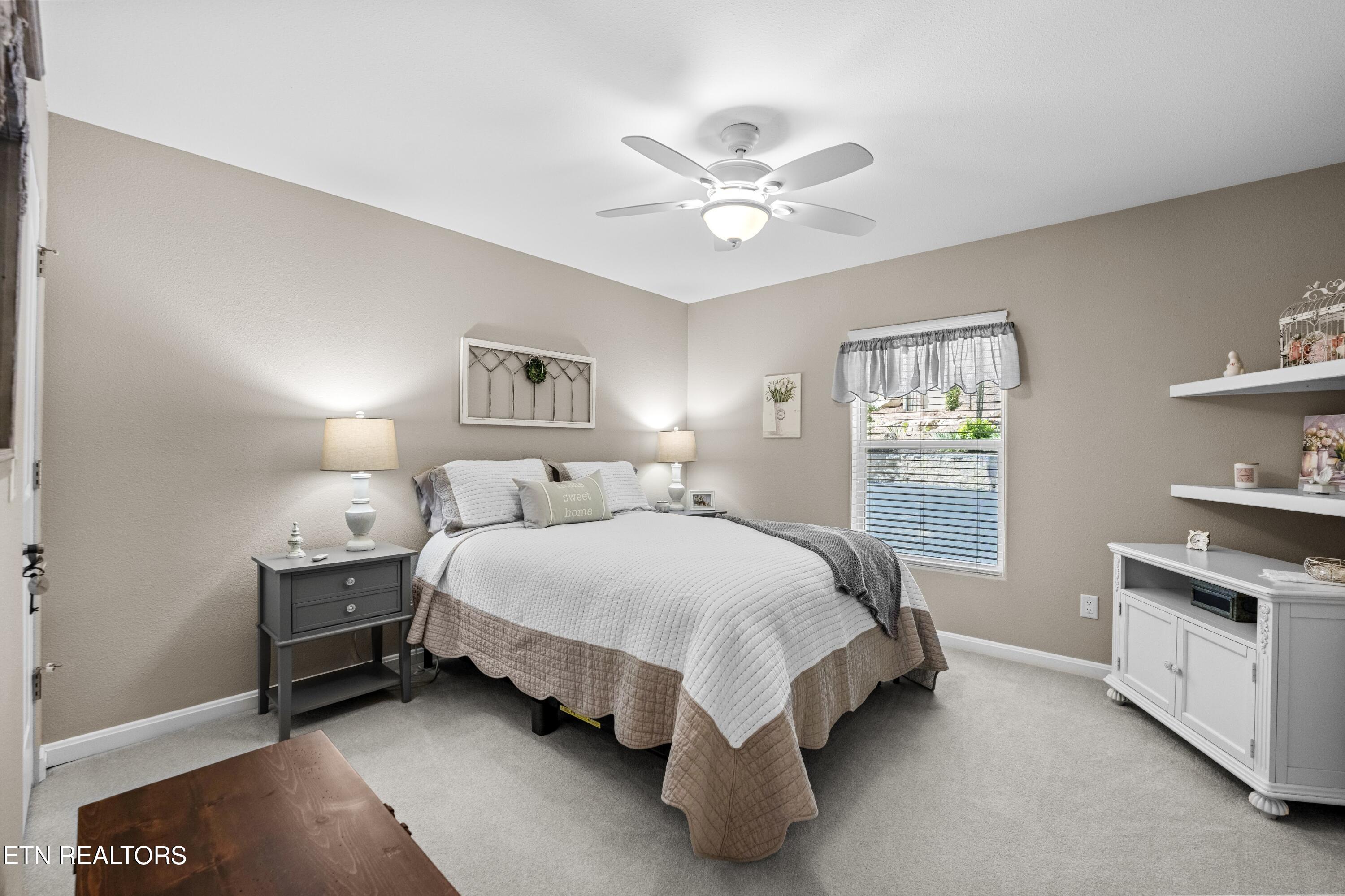 26 Bent Oak Lane Crossville TN 38558