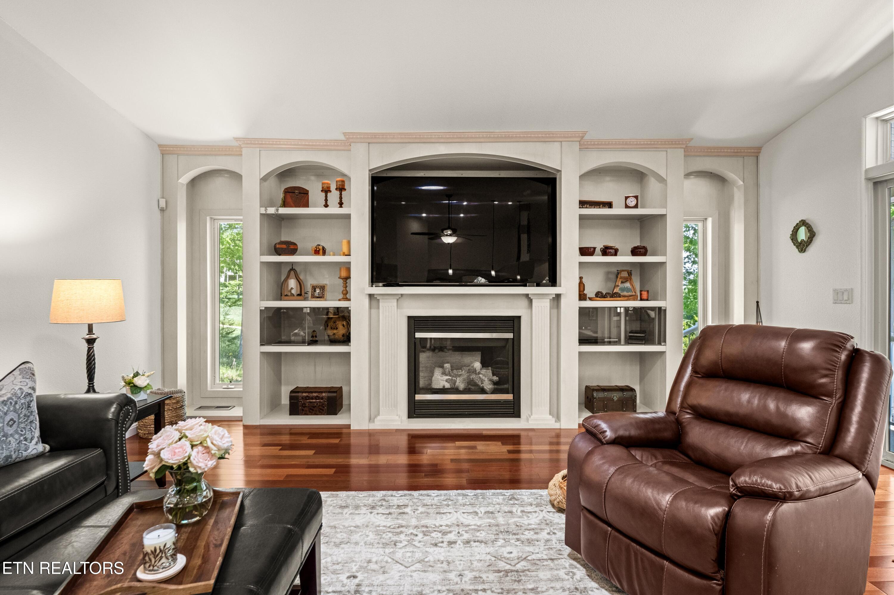 26 Bent Oak Lane Crossville TN 38558