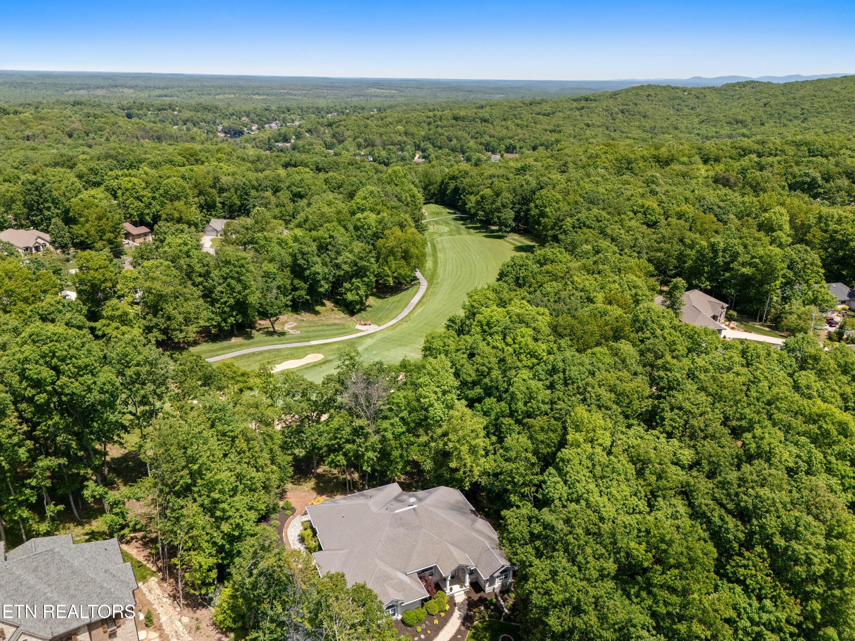 26 Bent Oak Lane Crossville TN 38558