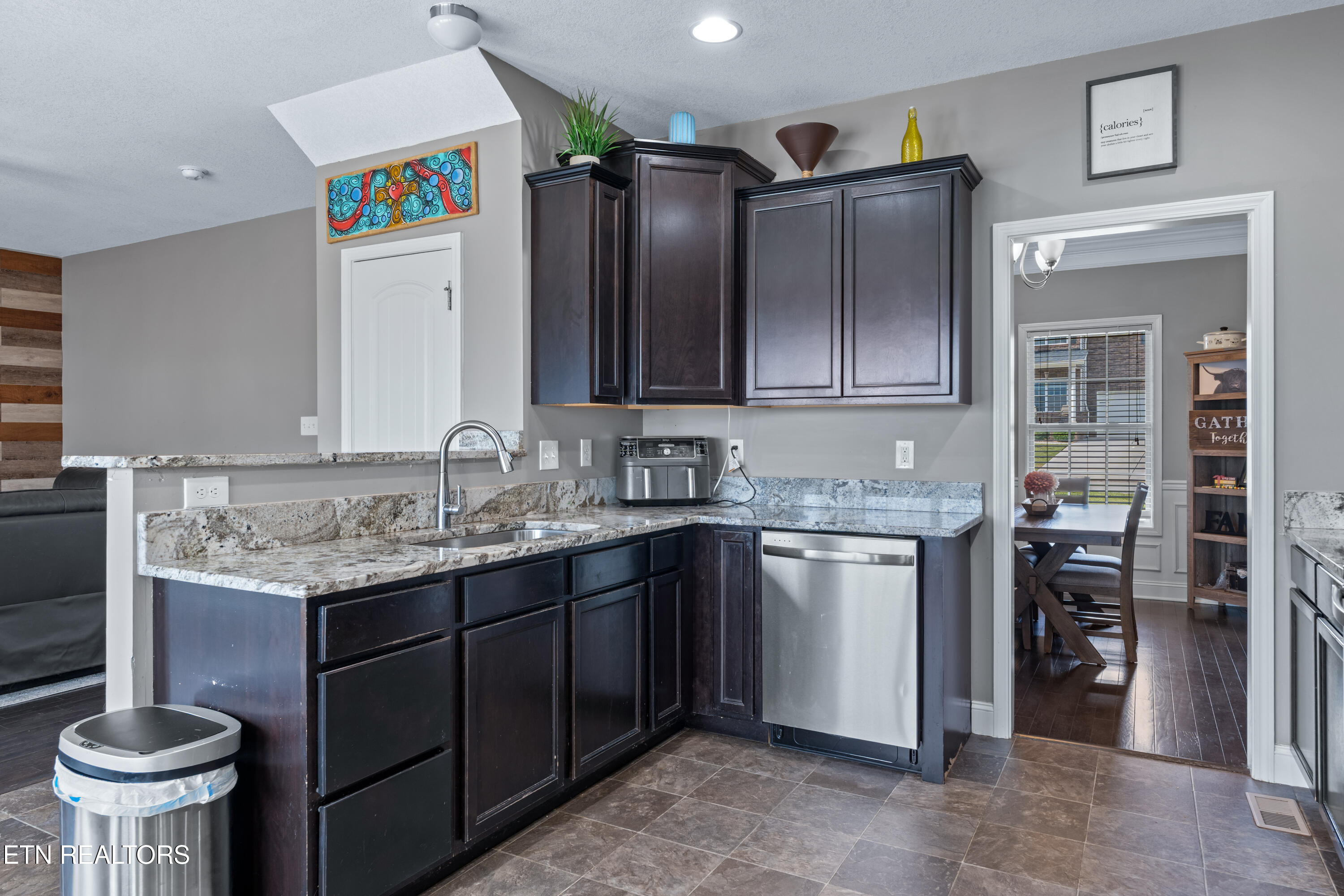 2827 Southwinds Circle Sevierville TN 37876