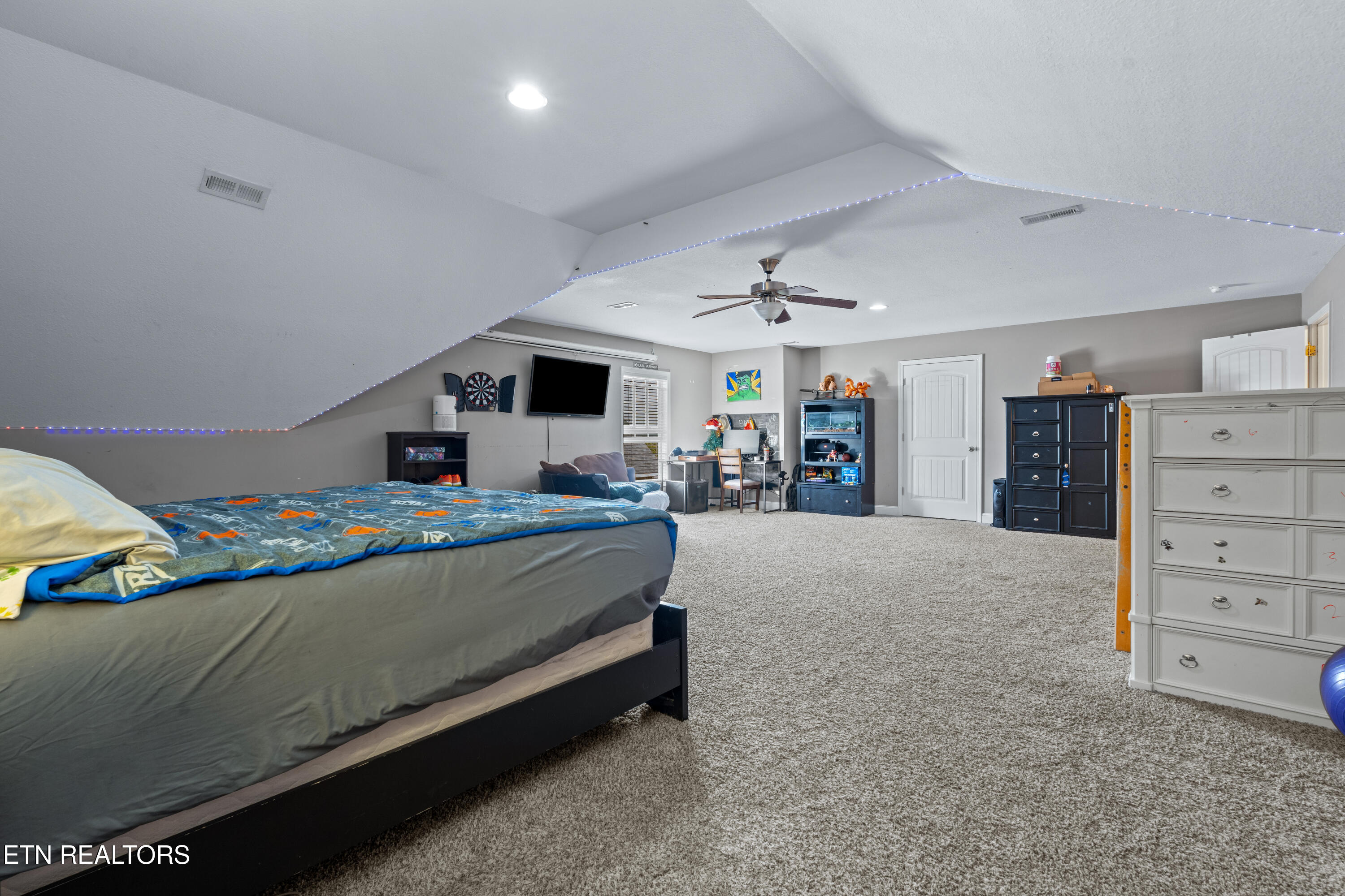 2827 Southwinds Circle Sevierville TN 37876
