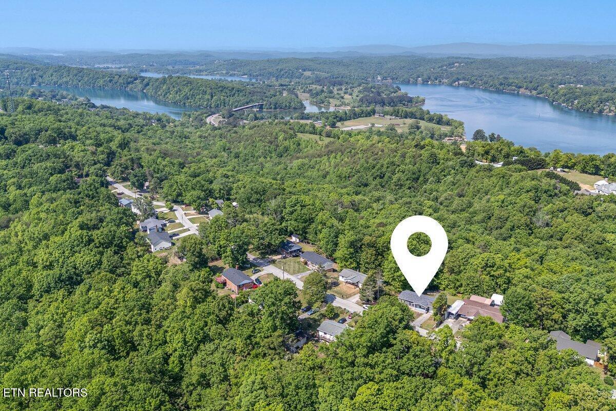 513 W Ridgecrest Drive Kingston TN 37763