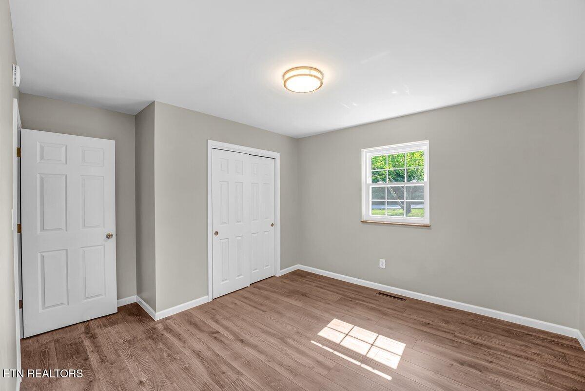 513 W Ridgecrest Drive Kingston TN 37763
