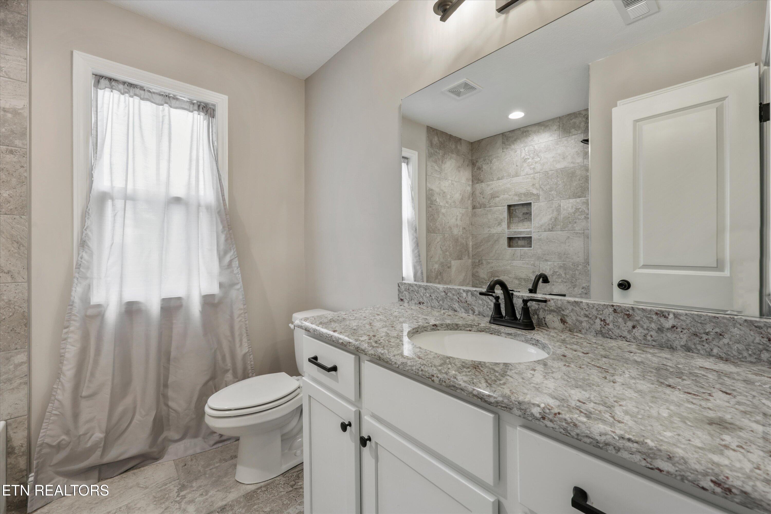 105 Cedarberry Street Oak Ridge TN 37830