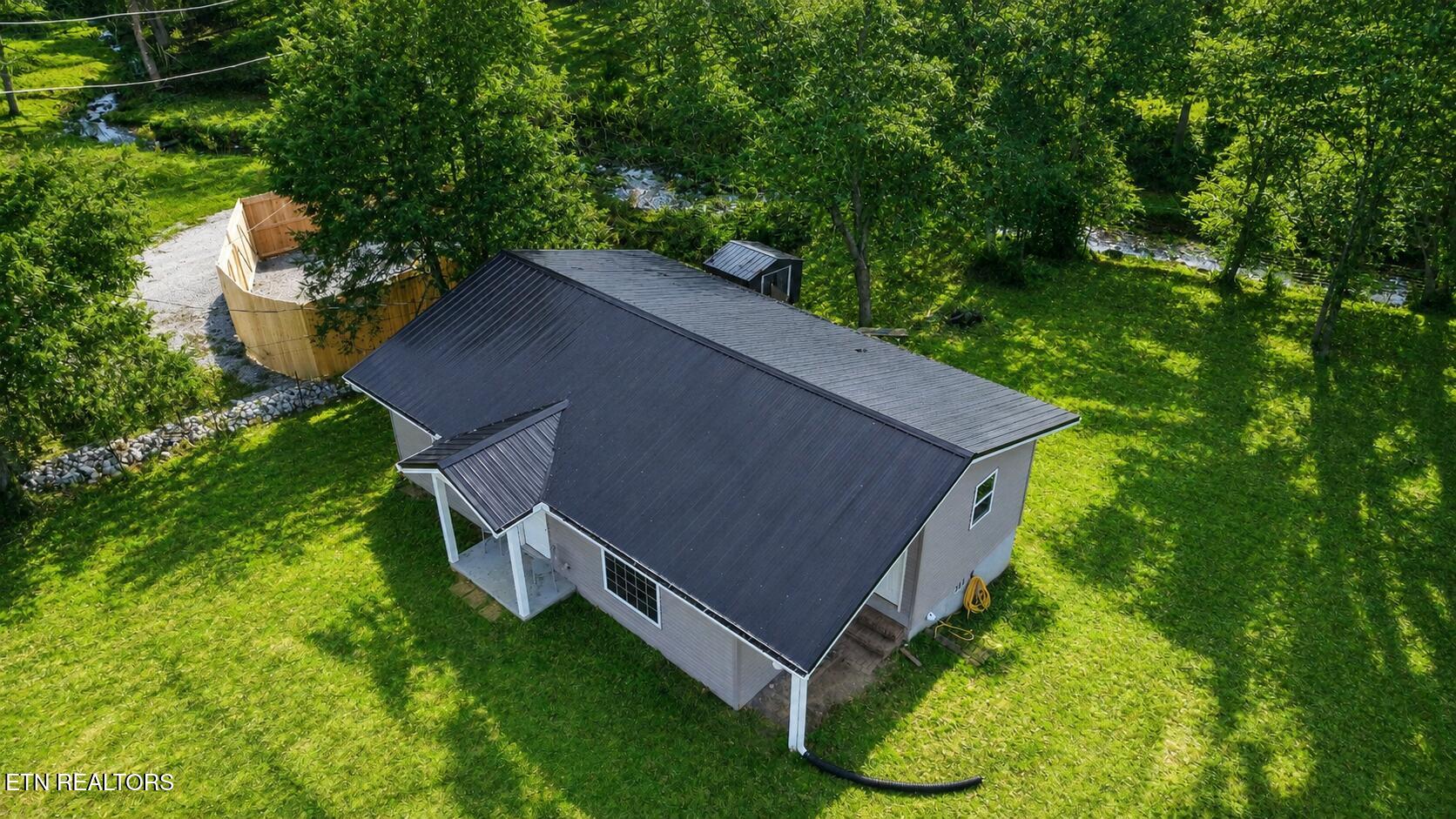 307 N Niota Road Englewood TN 37329