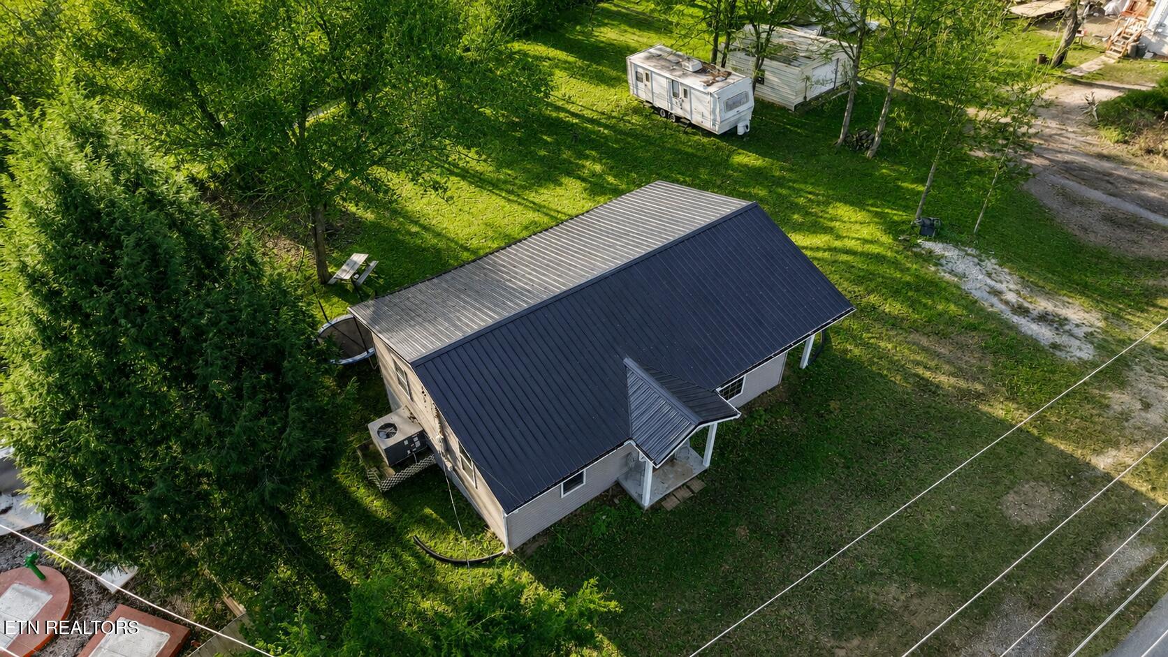307 N Niota Road Englewood TN 37329