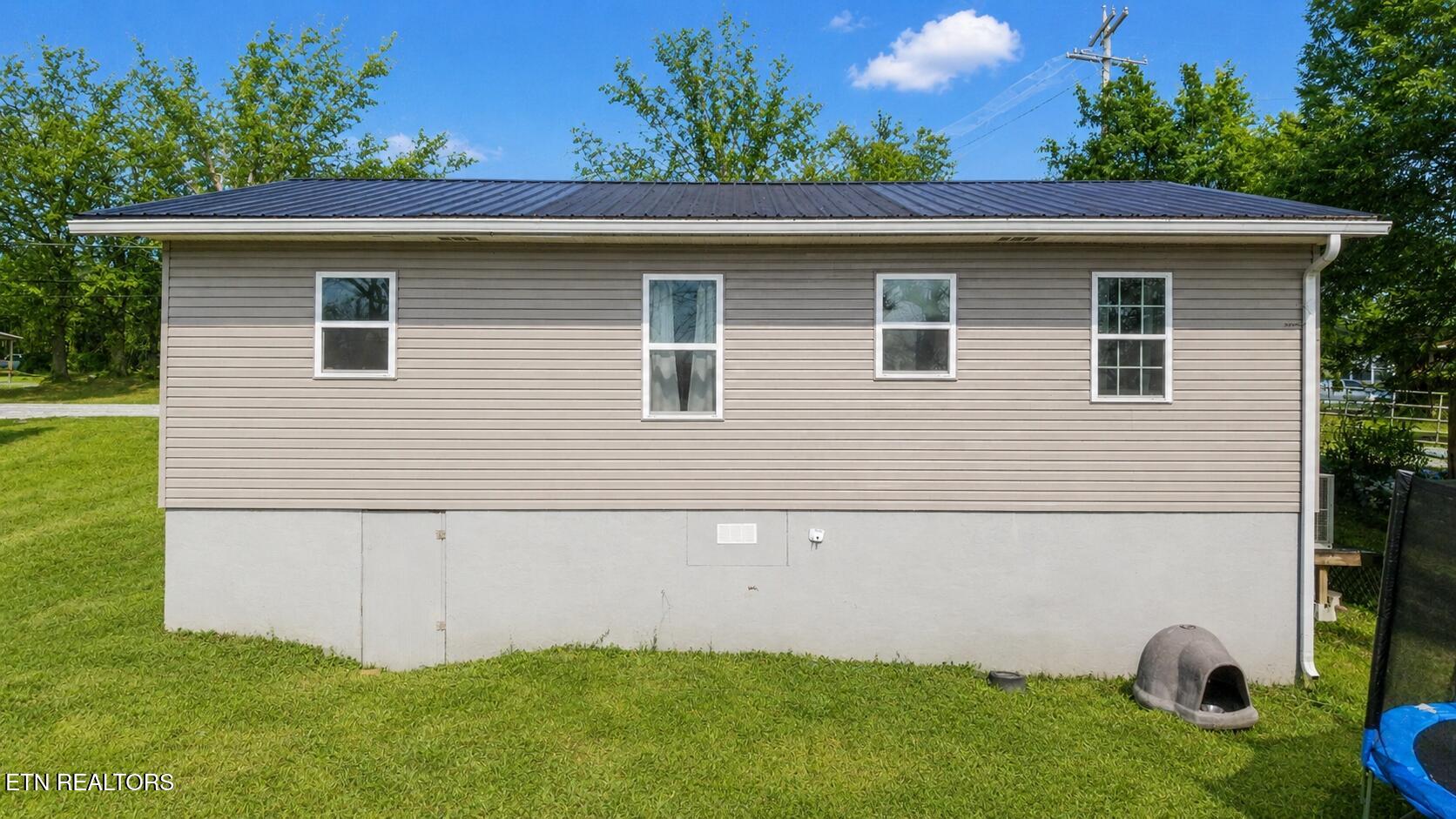 307 N Niota Road Englewood TN 37329